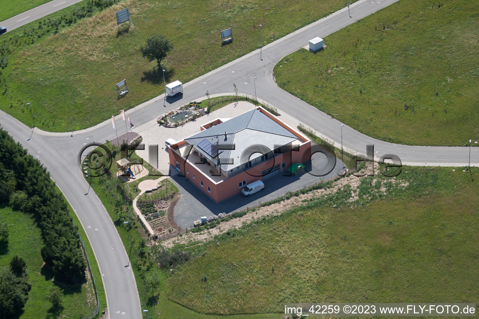 Image drone de Zone commerciale à Schwarzenbusch à Pfaffenrot dans le département Bade-Wurtemberg, Allemagne