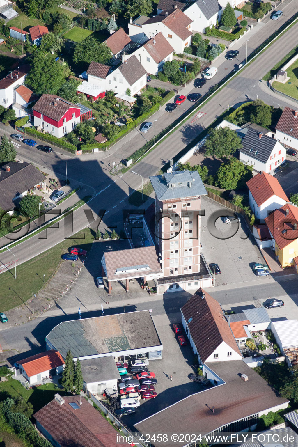 Photographie aérienne de Immeuble de grande hauteur Ludovici à Jockgrim dans le département Rhénanie-Palatinat, Allemagne