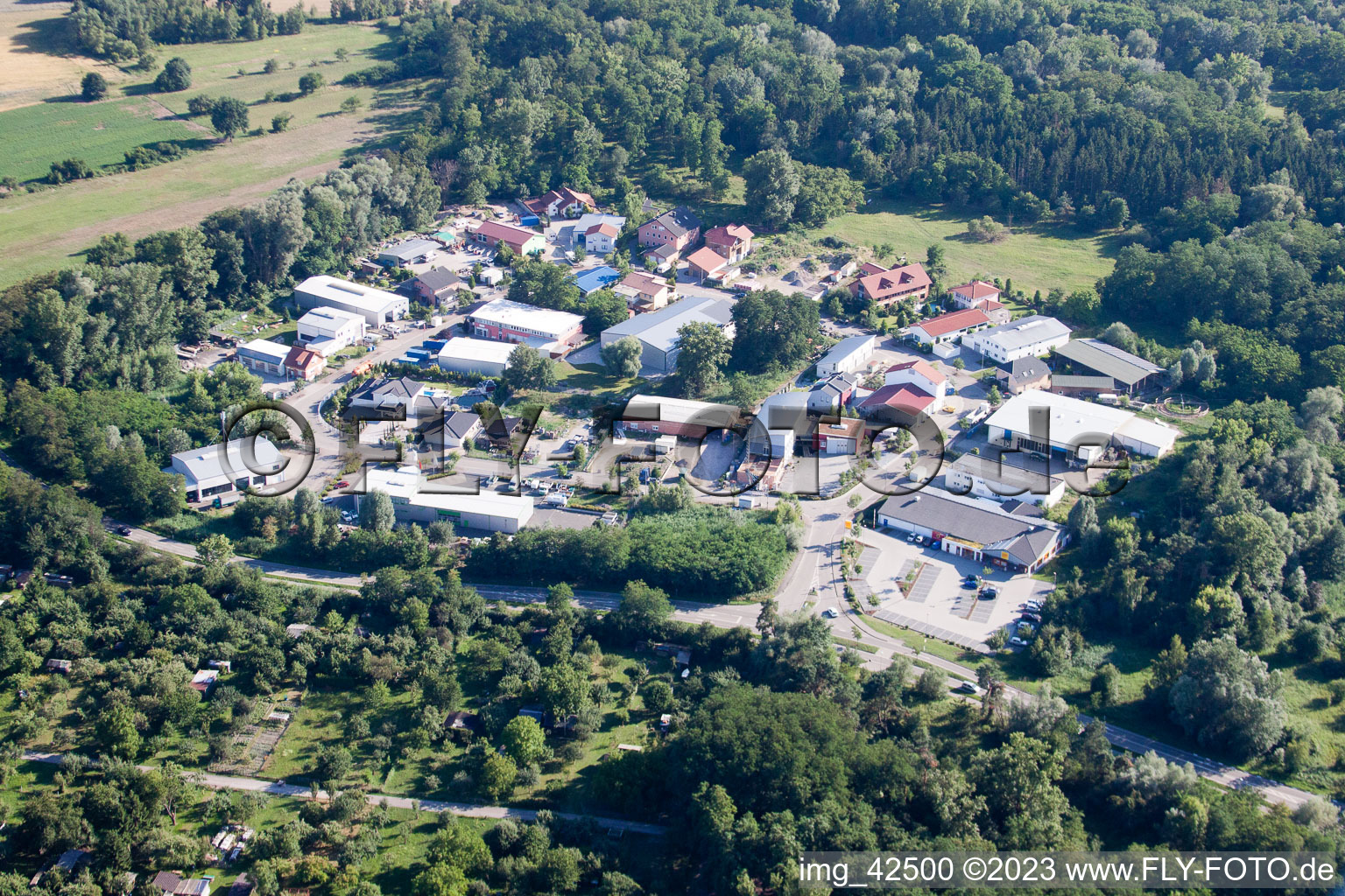 Vue aérienne de Zone commerciale SW à Jockgrim dans le département Rhénanie-Palatinat, Allemagne