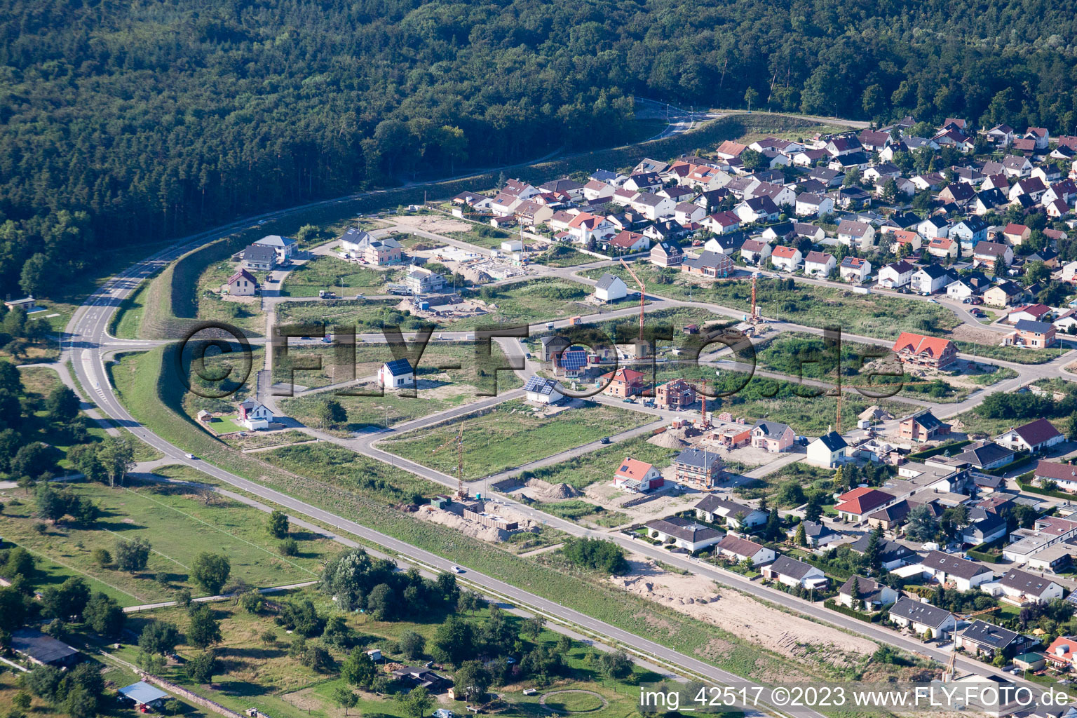 Nouvelle zone de développement ouest à Jockgrim dans le département Rhénanie-Palatinat, Allemagne vue du ciel