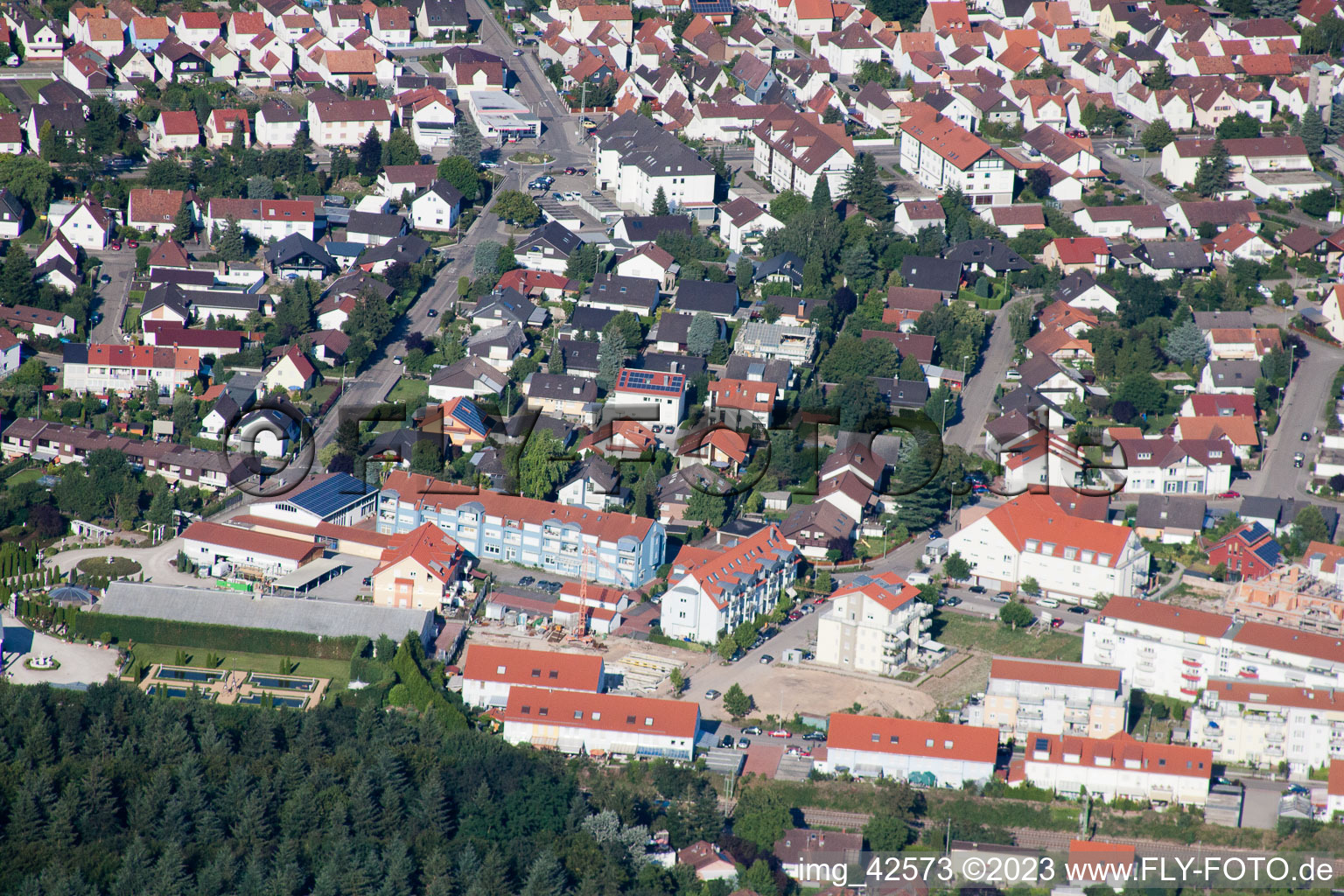 Jockgrim dans le département Rhénanie-Palatinat, Allemagne du point de vue du drone