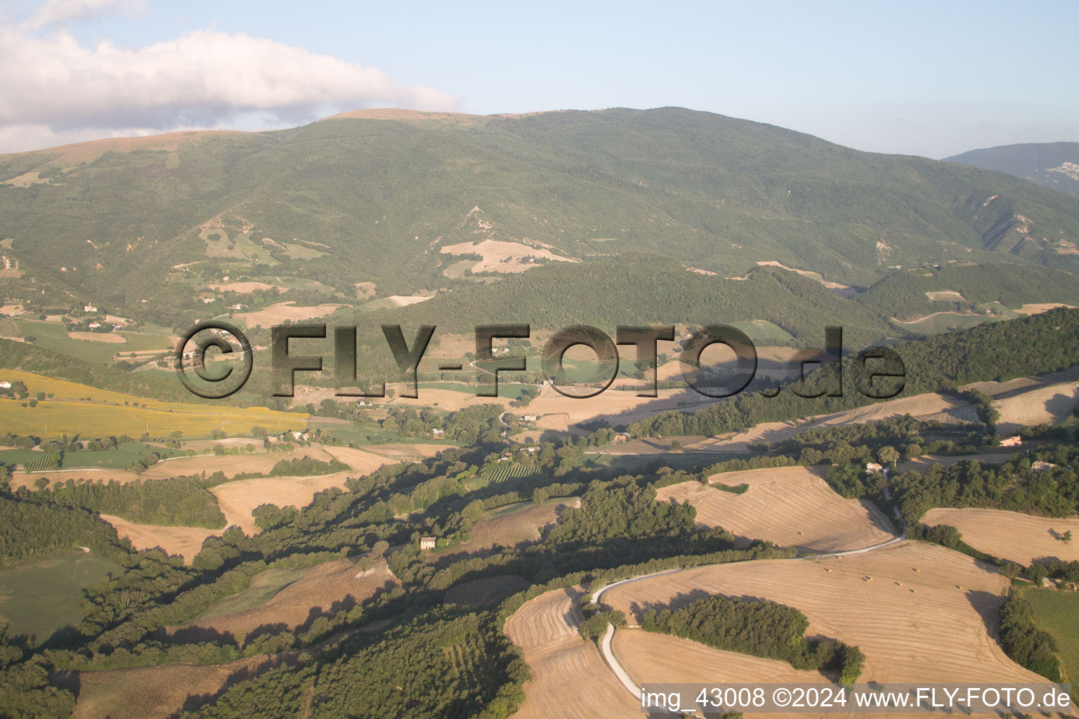 Vue aérienne de Isola di Fano dans le département Les Marches, Italie