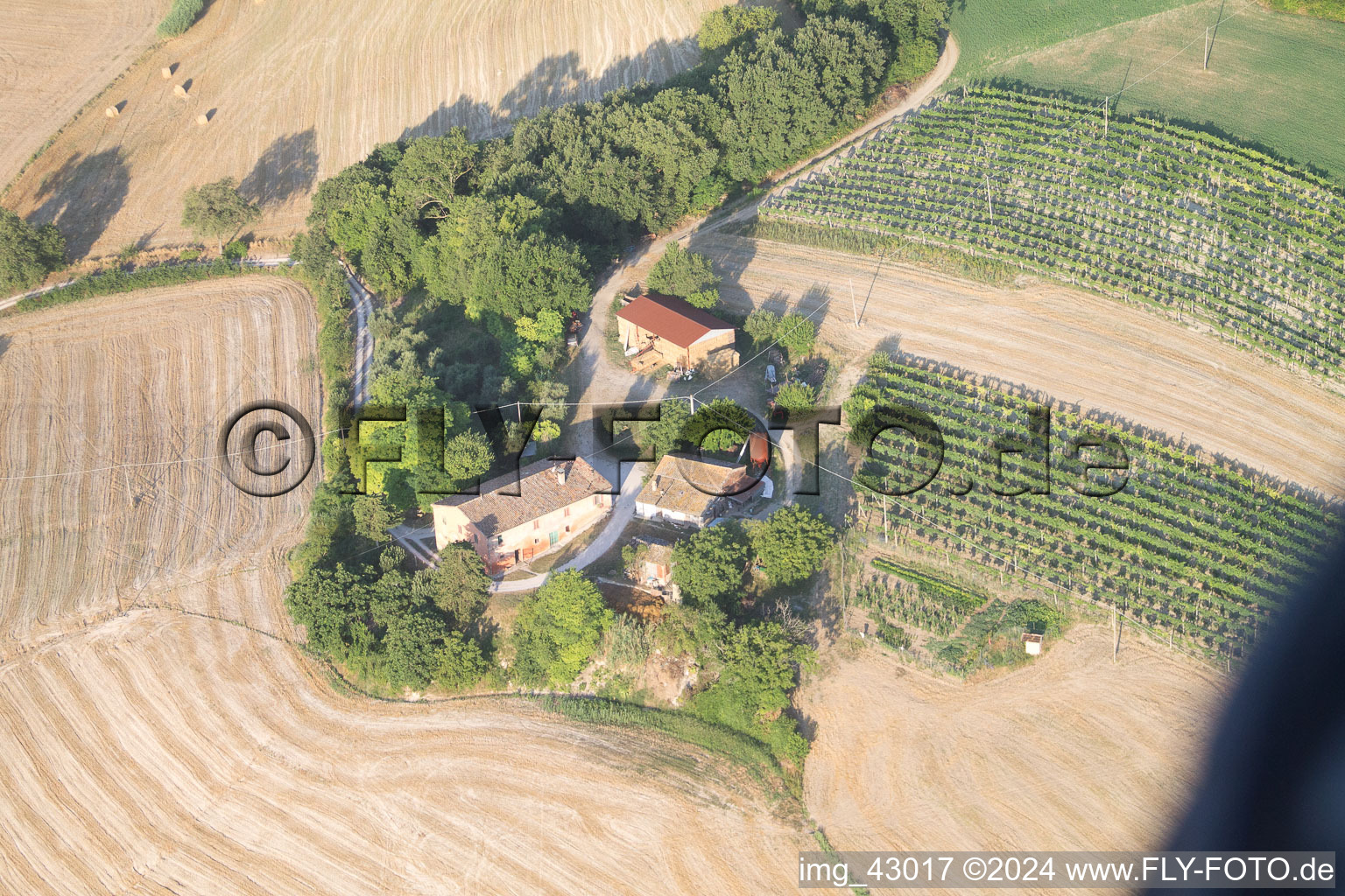 Vue oblique de Isola di Fano dans le département Les Marches, Italie