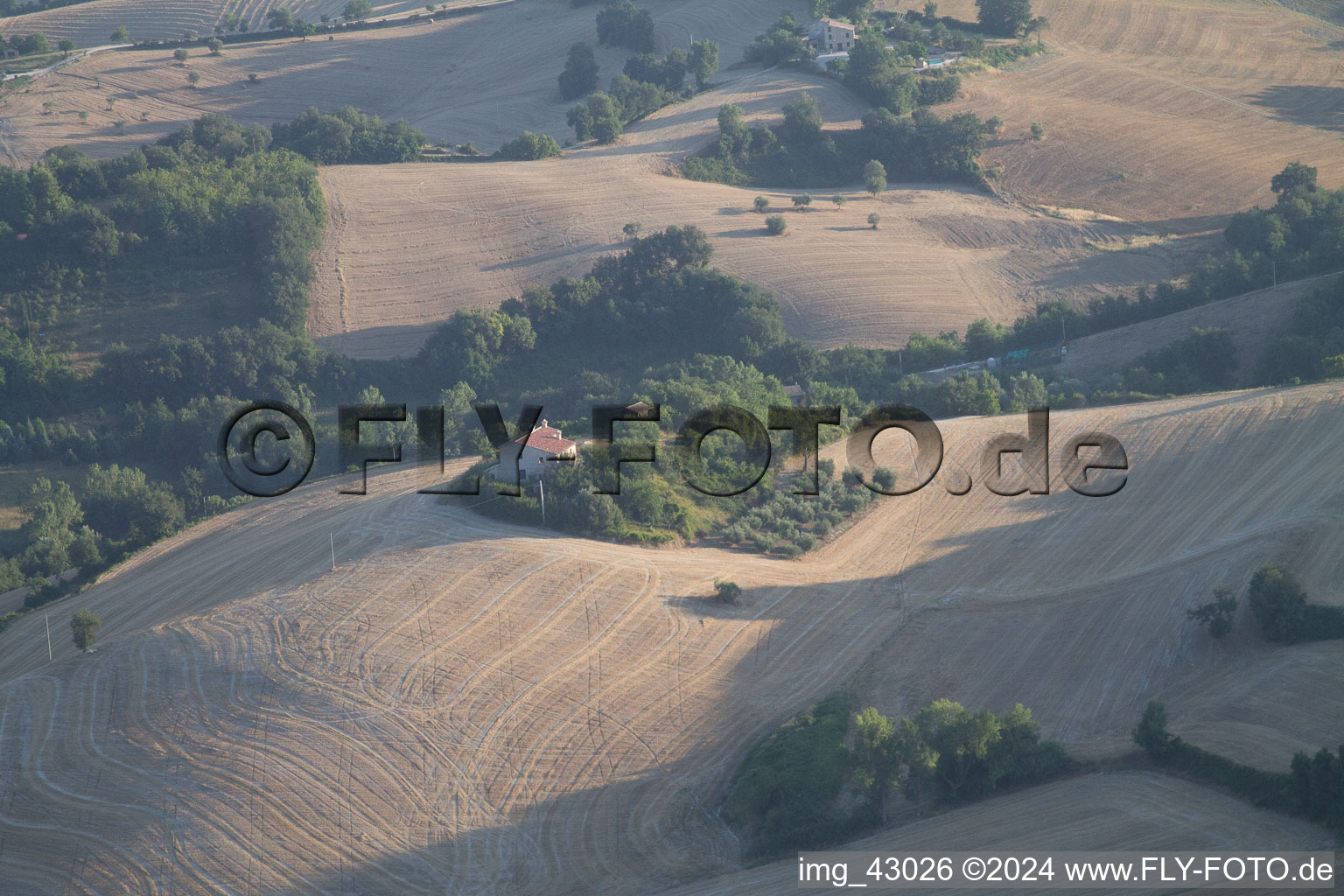 Isola di Fano dans le département Les Marches, Italie vue du ciel