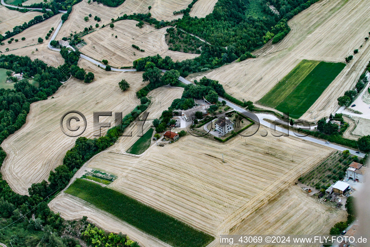 Vue oblique de Isola di Fano dans le département Les Marches, Italie