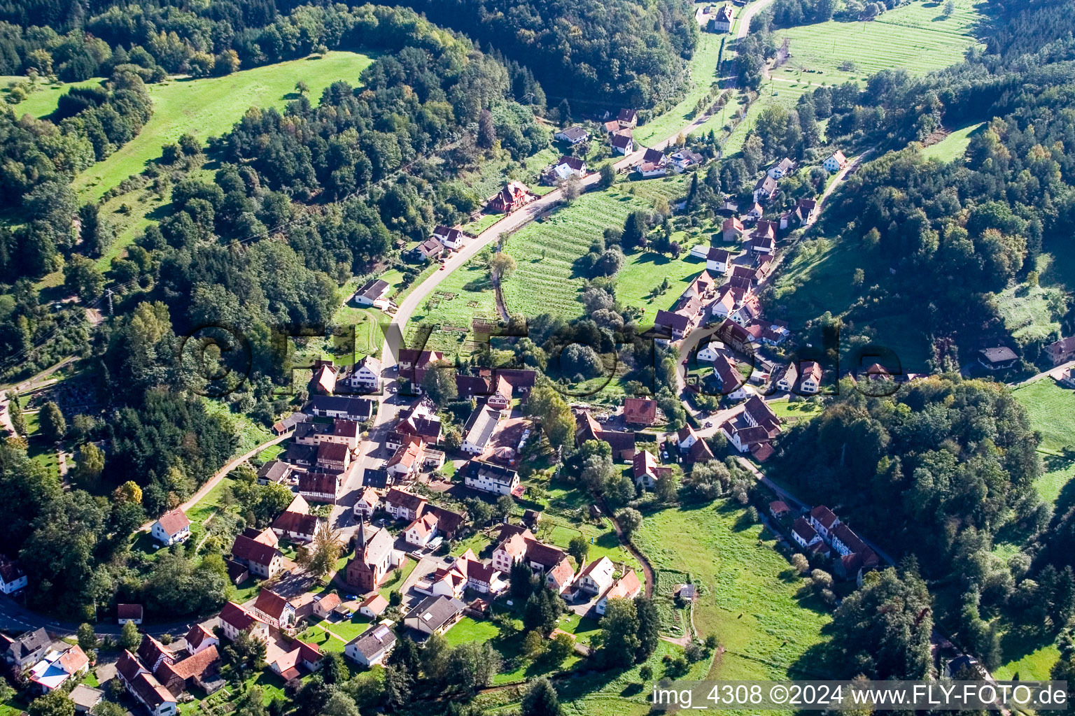 Vue oblique de Bobenthal dans le département Rhénanie-Palatinat, Allemagne