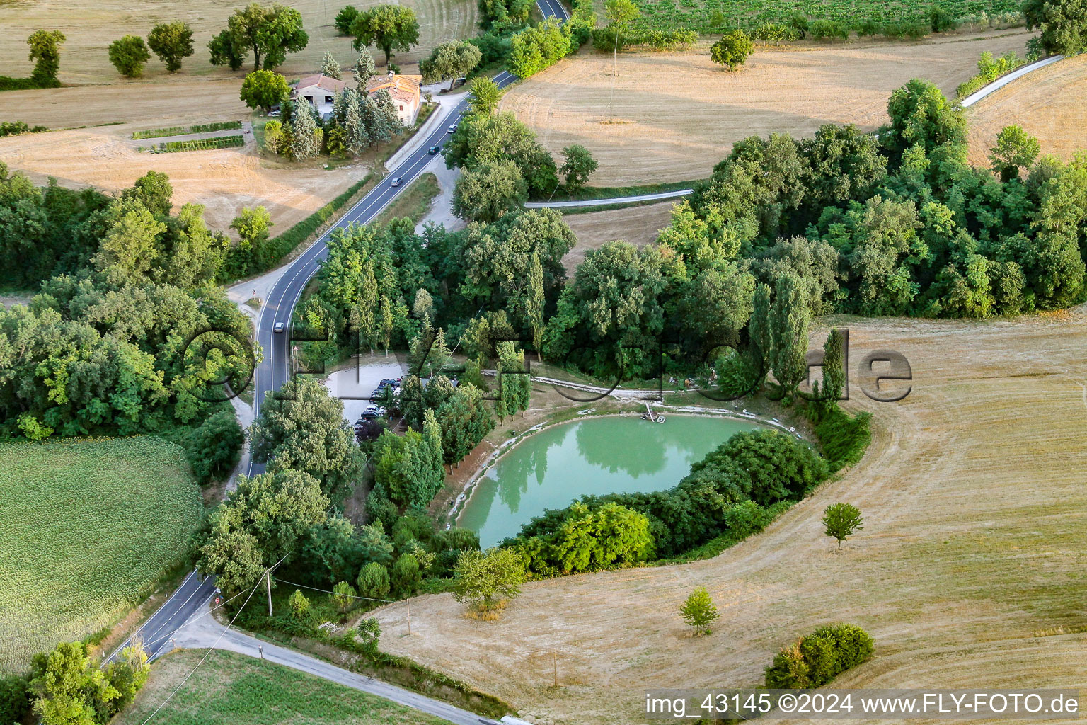 Vue aérienne de Santa Maria della Valle dans le département Les Marches, Italie