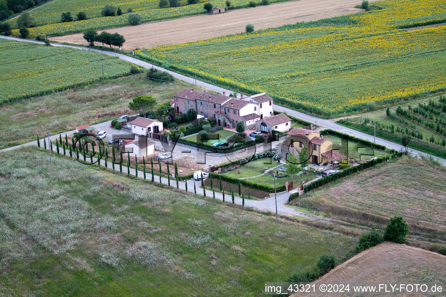 Vue aérienne de Fratticciola dans le département Toscane, Italie