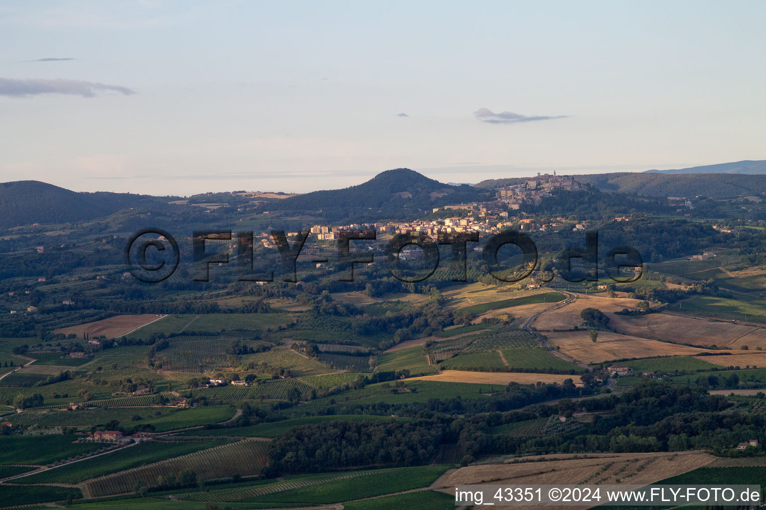 Vue aérienne de La Pievaccia dans le département Toscane, Italie