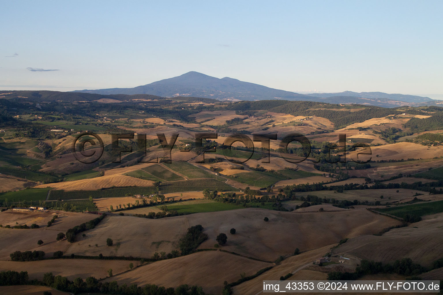 Vue aérienne de La Pievaccia dans le département Toscane, Italie