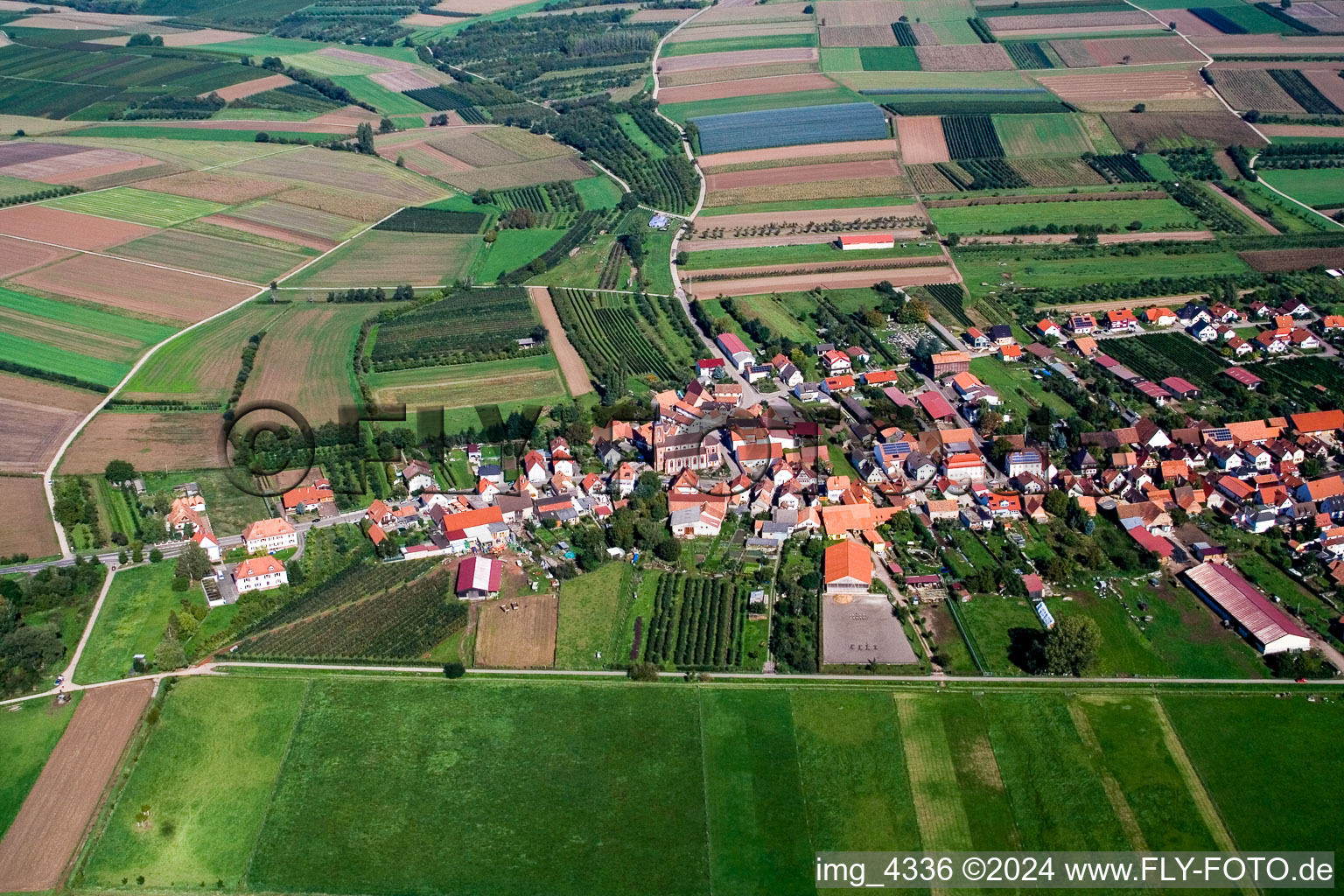 Photographie aérienne de Schweighofen dans le département Rhénanie-Palatinat, Allemagne