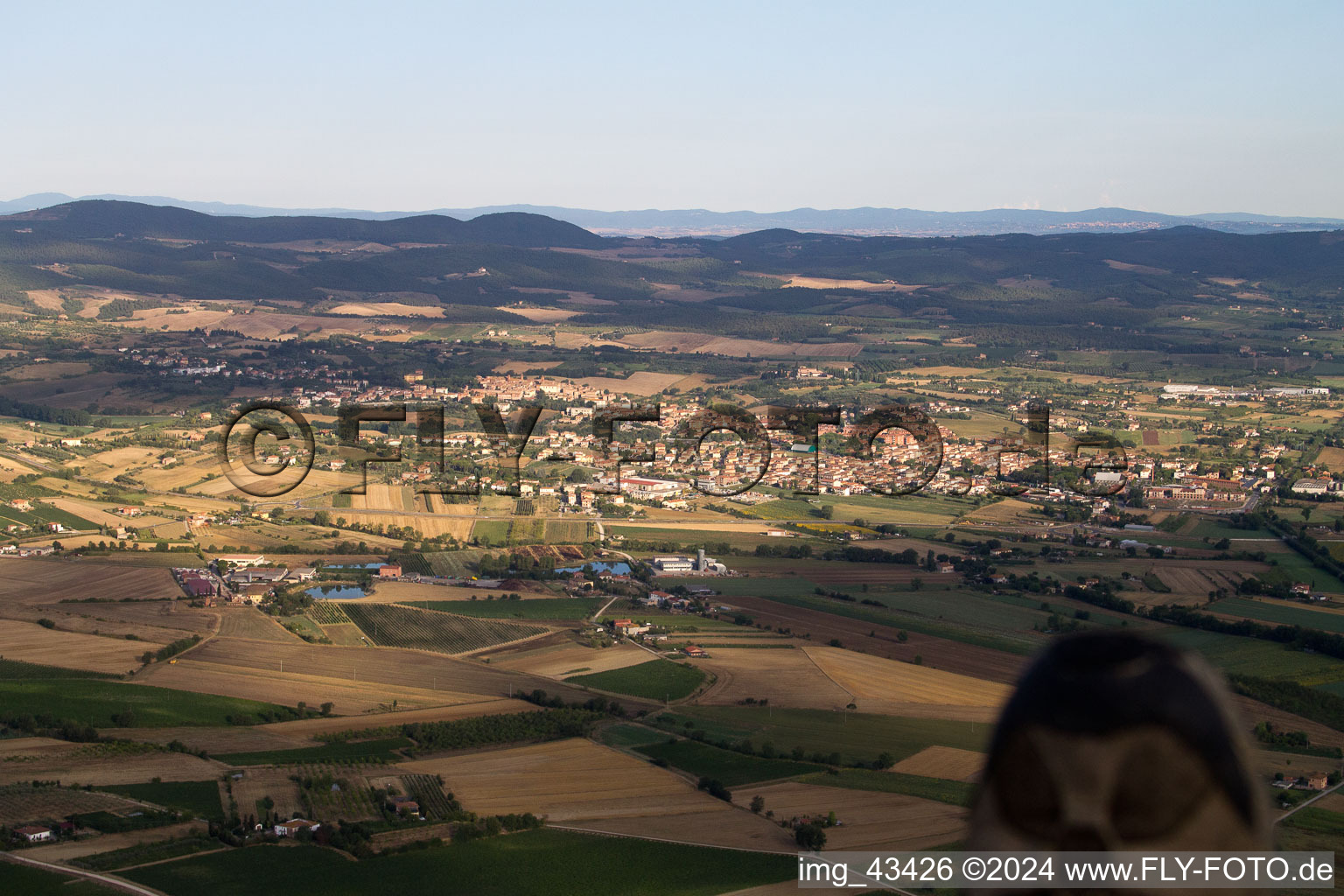 Vue aérienne de Abbadia di Montepulciano dans le département Ombrie, Italie