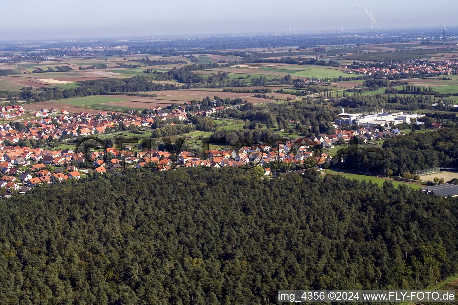 Quartier Schaidt in Wörth am Rhein dans le département Rhénanie-Palatinat, Allemagne d'en haut