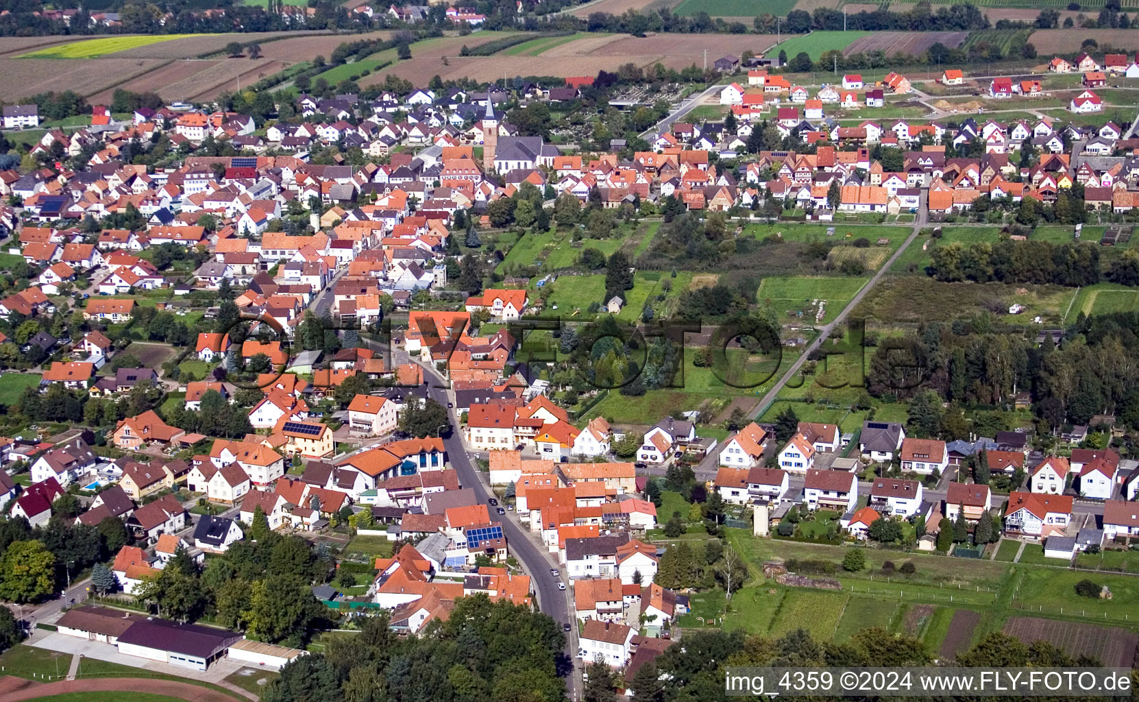 Quartier Schaidt in Wörth am Rhein dans le département Rhénanie-Palatinat, Allemagne hors des airs