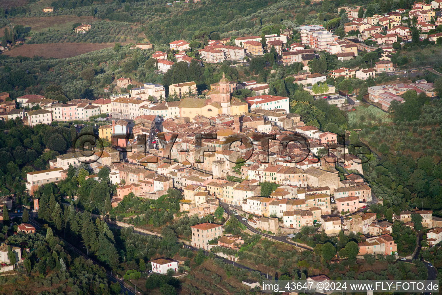 Vue aérienne de Sinalunga dans le département Siena, Italie