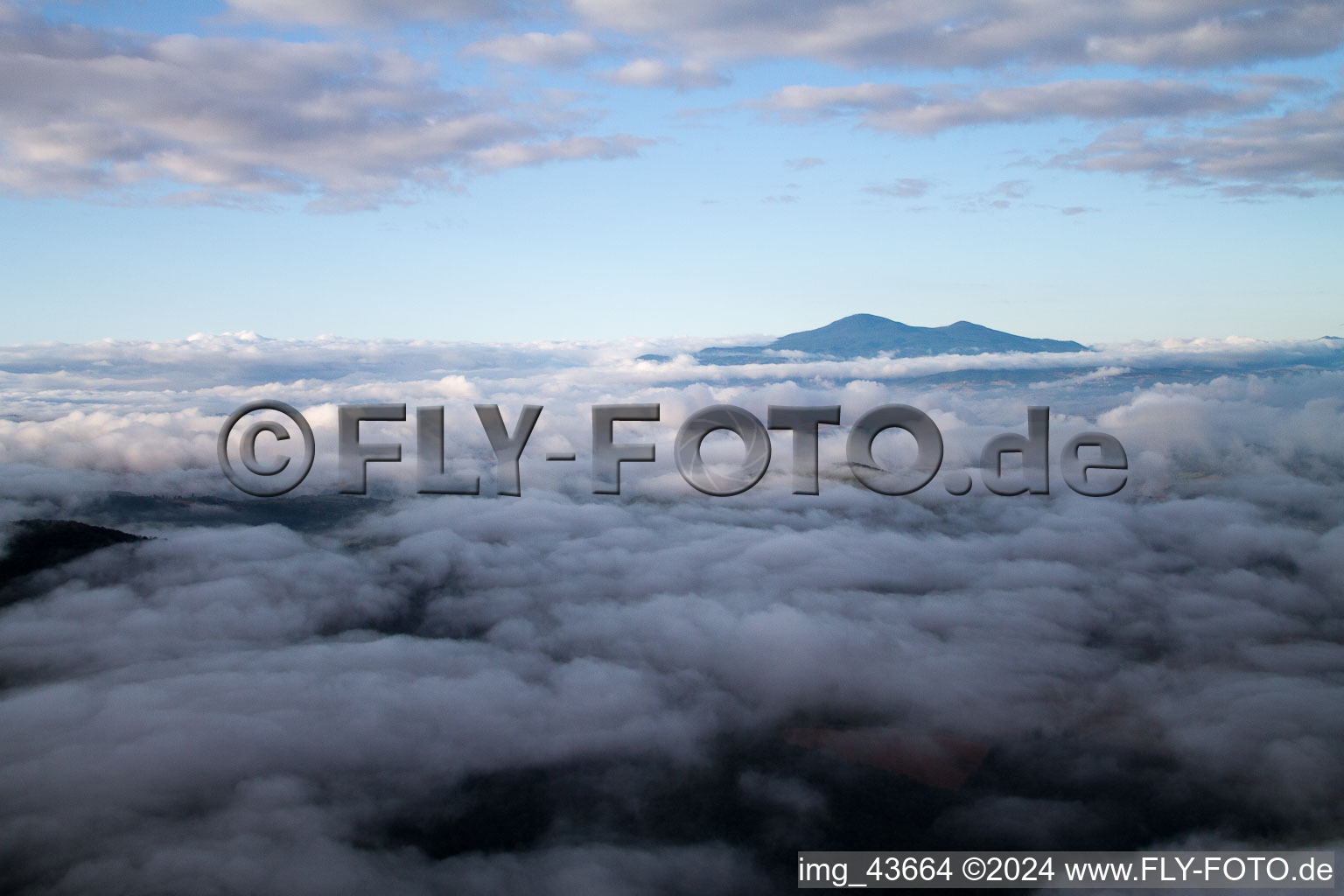 Photographie aérienne de Trequanda dans le département Toscane, Italie