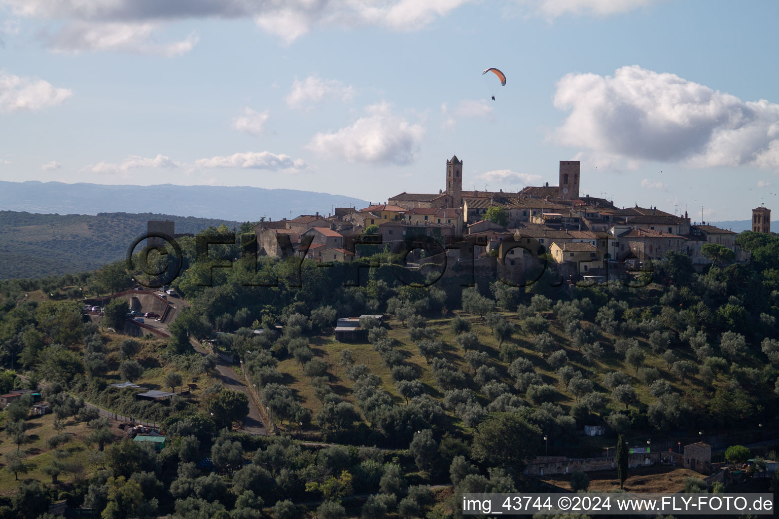 Vue aérienne de Montepescali dans le département Toscane, Italie