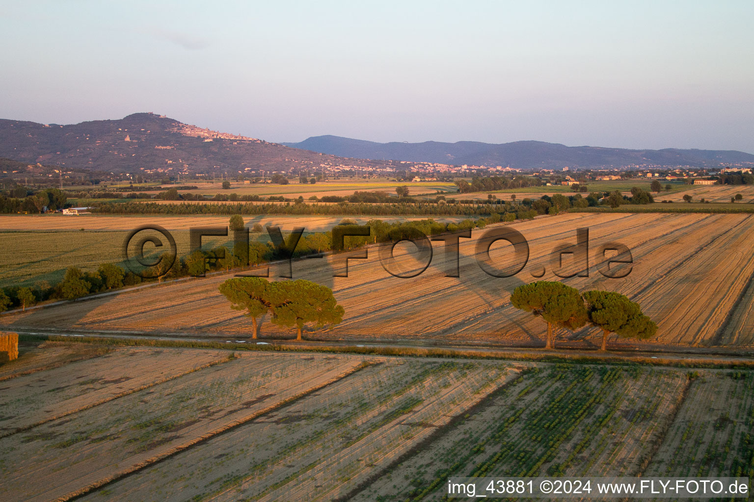 Image drone de Castroncello dans le département Toscane, Italie