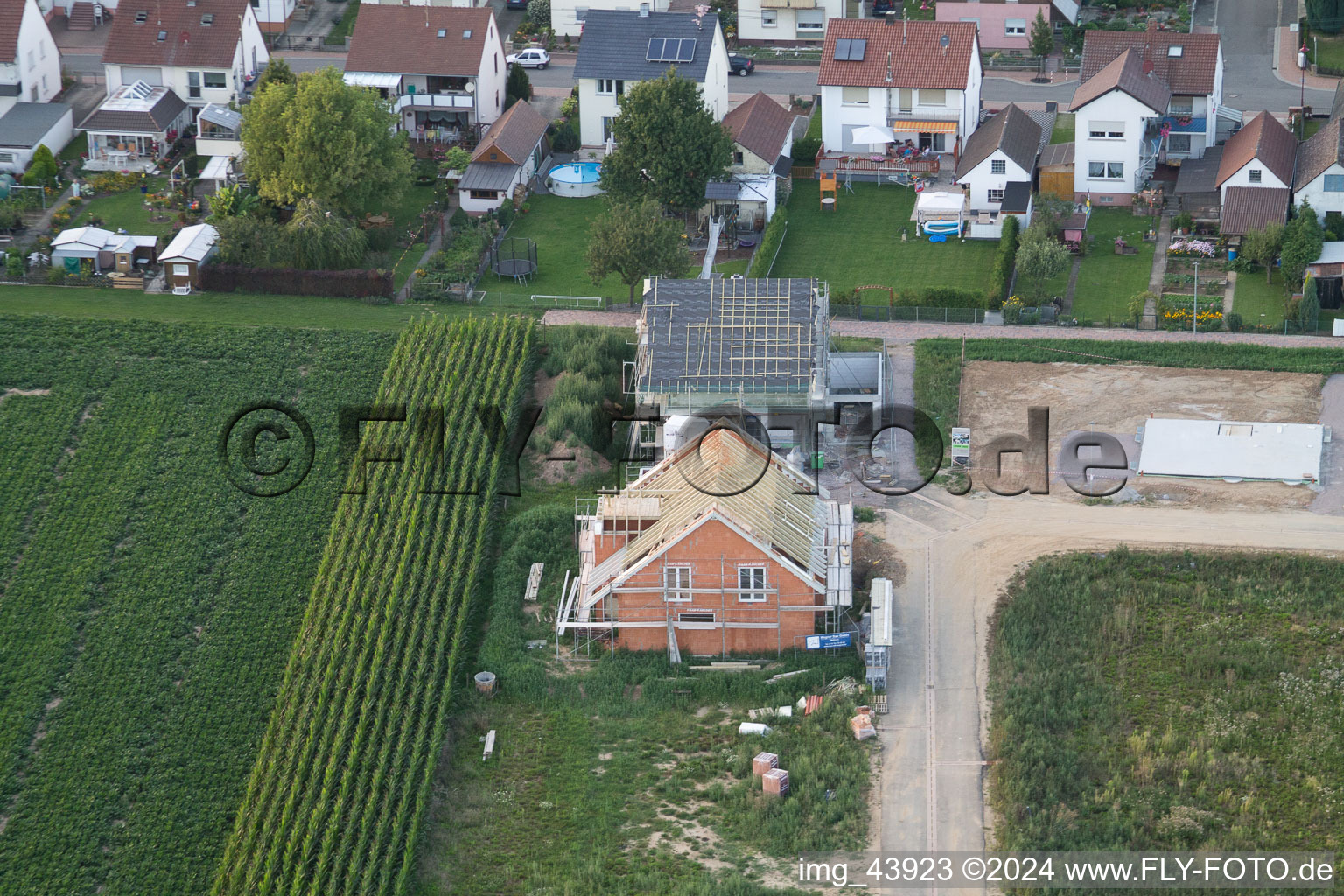 Nouvelle zone de développement Brotäcker à Steinweiler dans le département Rhénanie-Palatinat, Allemagne vue d'en haut