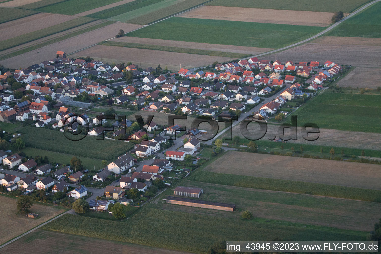 Vue oblique de Quartier Hayna in Herxheim bei Landau/Pfalz dans le département Rhénanie-Palatinat, Allemagne