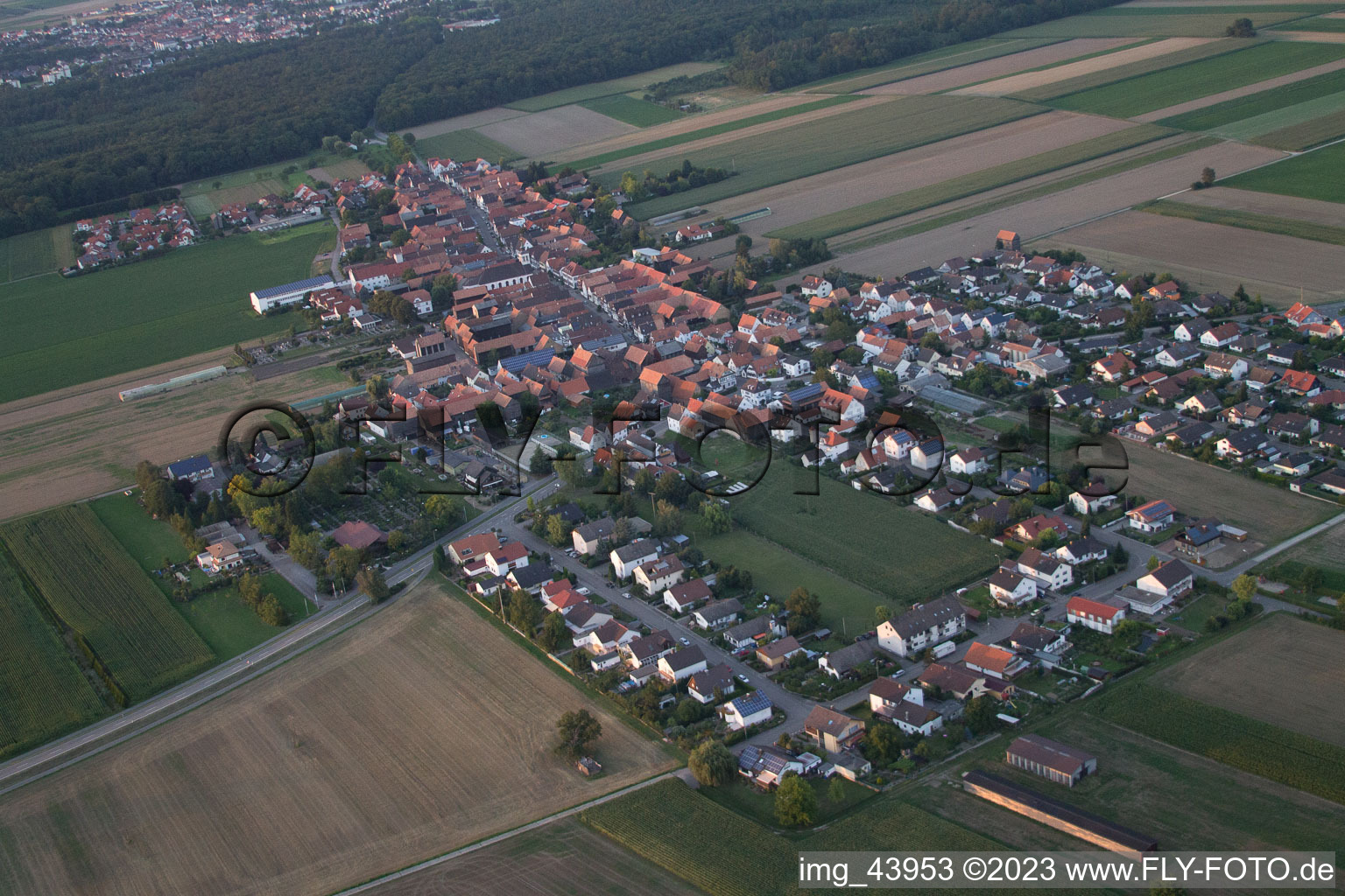 Enregistrement par drone de Quartier Hayna in Herxheim bei Landau dans le département Rhénanie-Palatinat, Allemagne