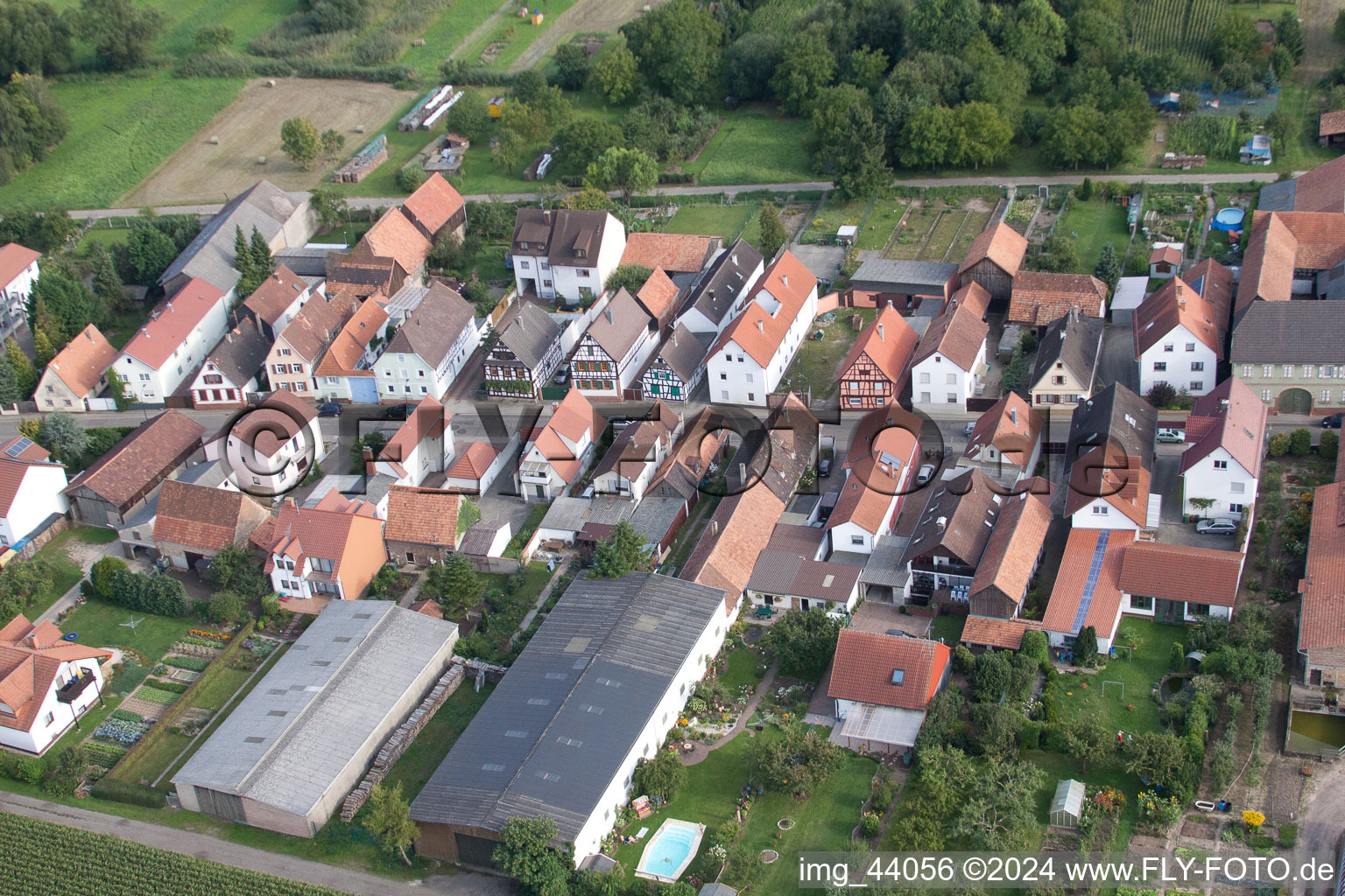 Sarrestr à Kandel dans le département Rhénanie-Palatinat, Allemagne du point de vue du drone