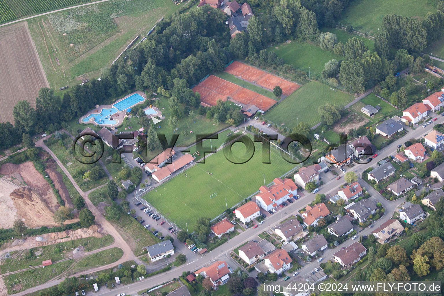 Quartier Klingen in Heuchelheim-Klingen dans le département Rhénanie-Palatinat, Allemagne vue d'en haut