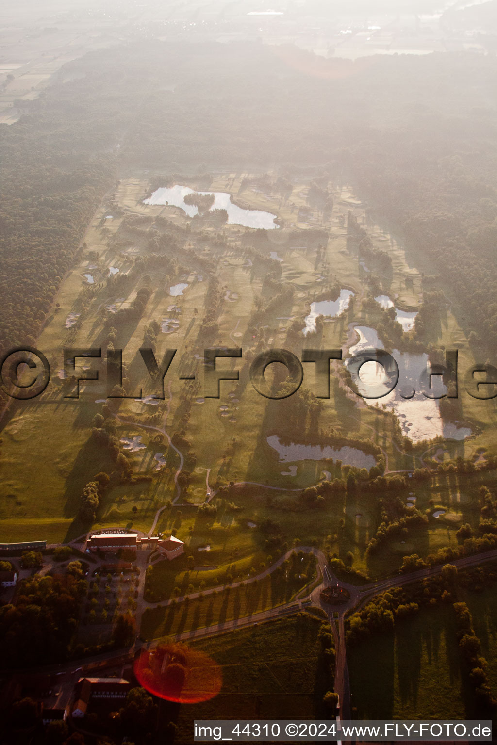 Golfclub Dreihof à Essingen dans le département Rhénanie-Palatinat, Allemagne vue d'en haut