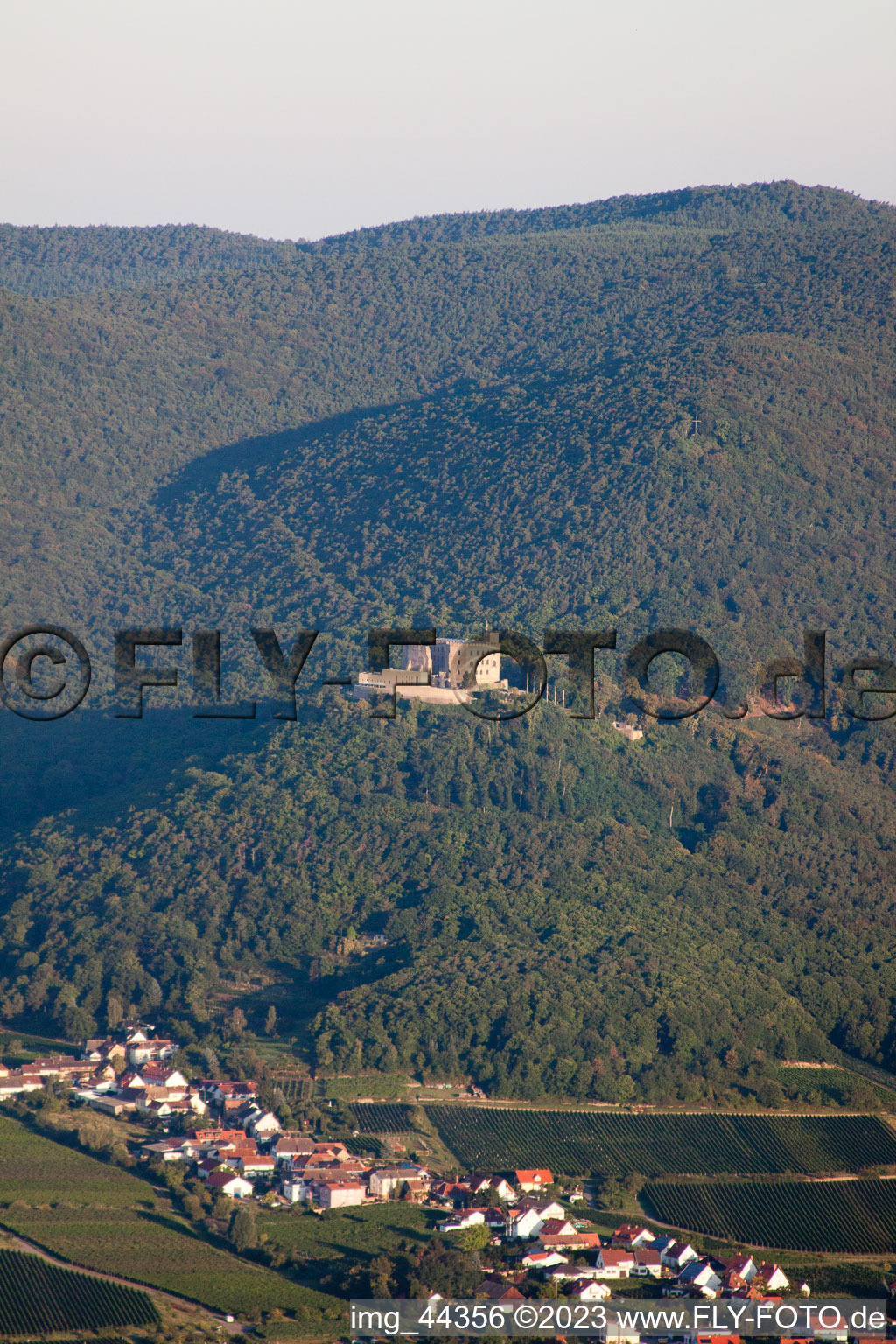 Château de Hambach à le quartier Hambach an der Weinstraße in Neustadt an der Weinstraße dans le département Rhénanie-Palatinat, Allemagne d'en haut