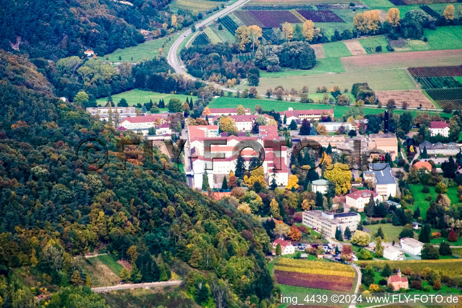 Clinique psychiatrique d'État de Landeck à Klingenmünster dans le département Rhénanie-Palatinat, Allemagne hors des airs