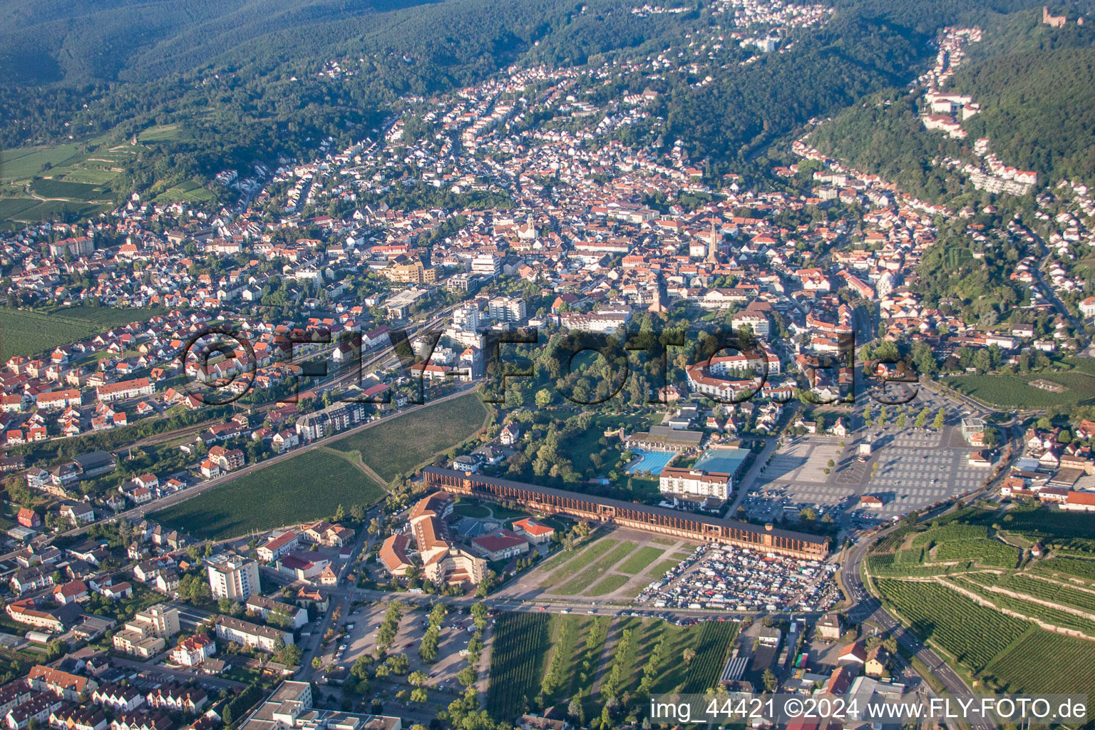 Vue aérienne de Piscine ludique Salinarium à Bad Dürkheim dans le département Rhénanie-Palatinat, Allemagne