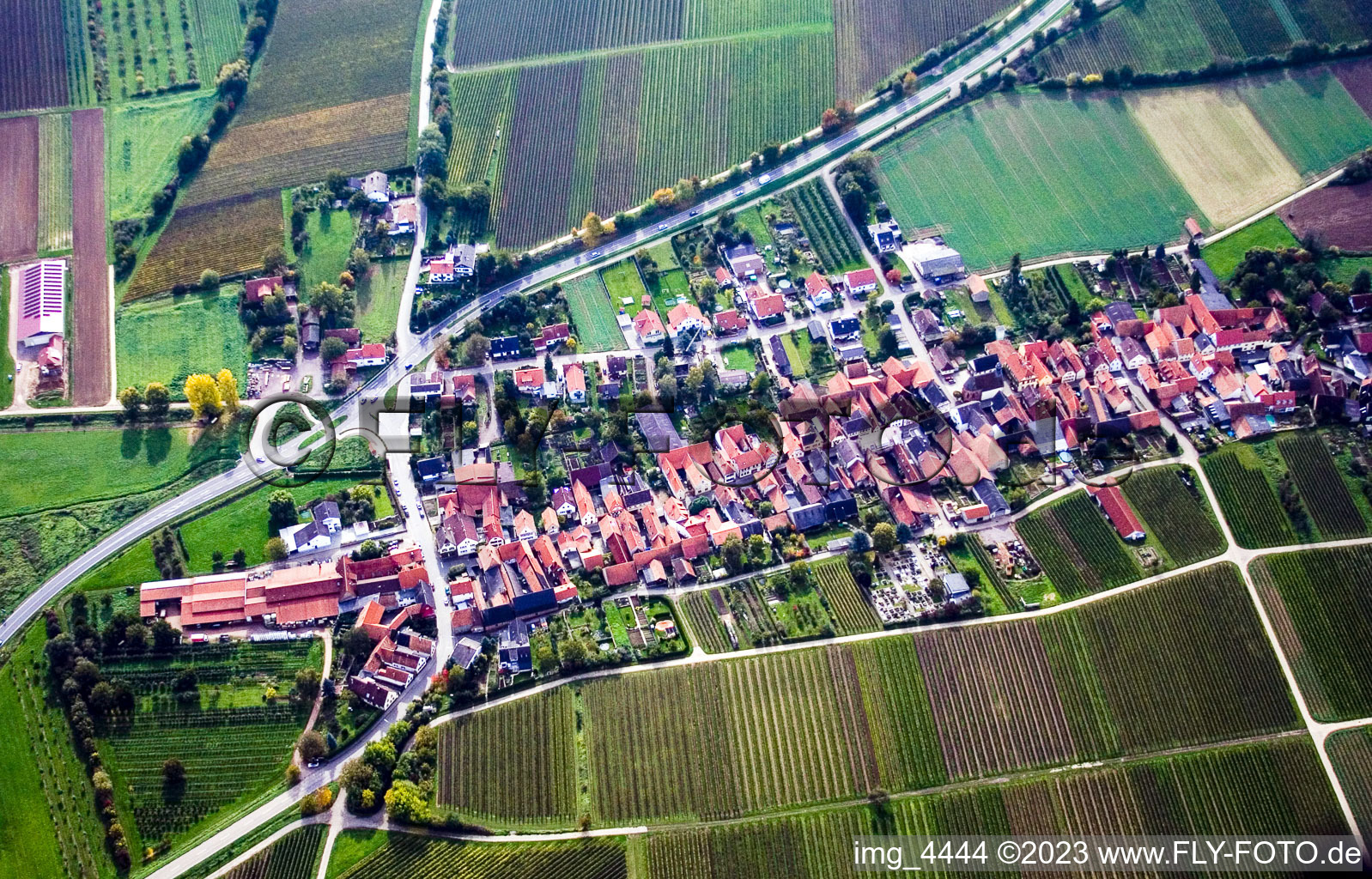 Niederhorbach dans le département Rhénanie-Palatinat, Allemagne depuis l'avion