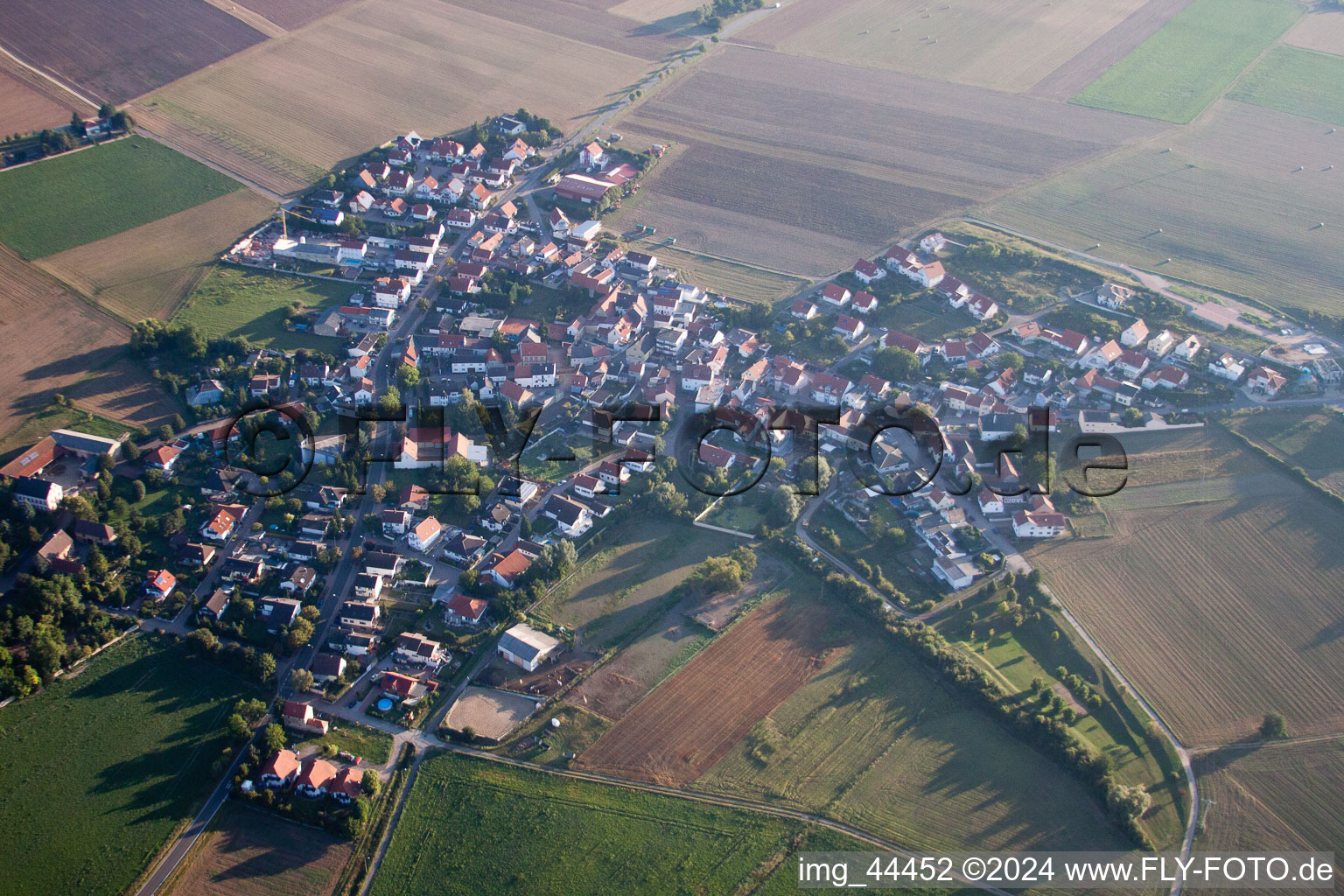 Quirnheim dans le département Rhénanie-Palatinat, Allemagne depuis l'avion