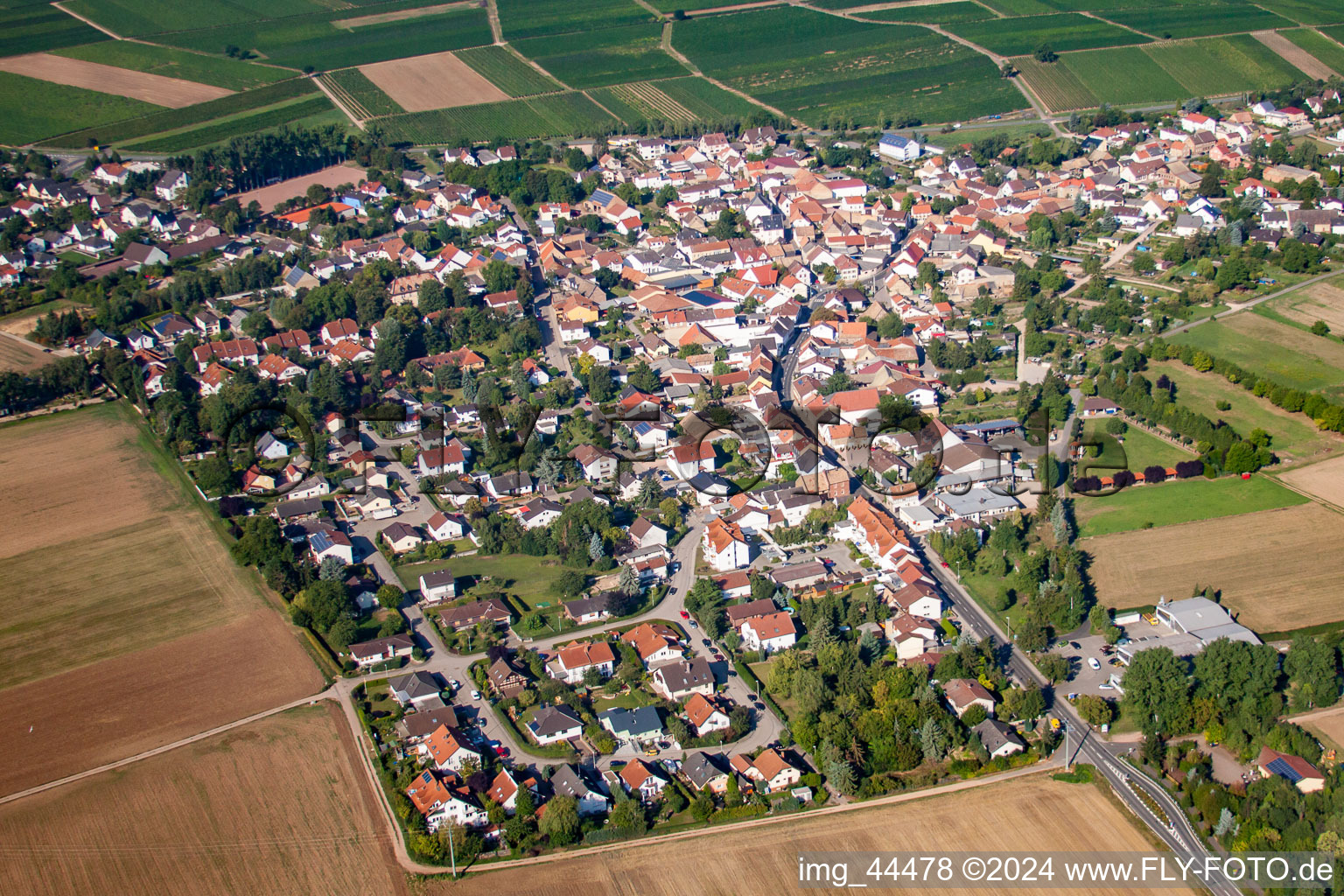 Vue aérienne de Village - vue dans Bosenheim à le quartier Bosenheim in Bad Kreuznach dans le département Rhénanie-Palatinat, Allemagne