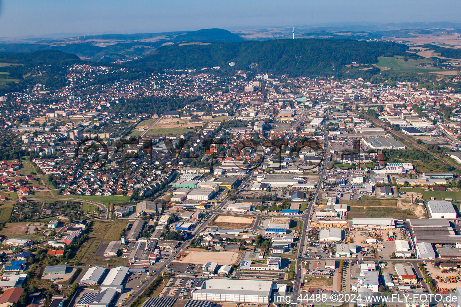 Photographie aérienne de Vue des rues et des maisons des quartiers résidentiels à le quartier Planig in Bad Kreuznach dans le département Rhénanie-Palatinat, Allemagne