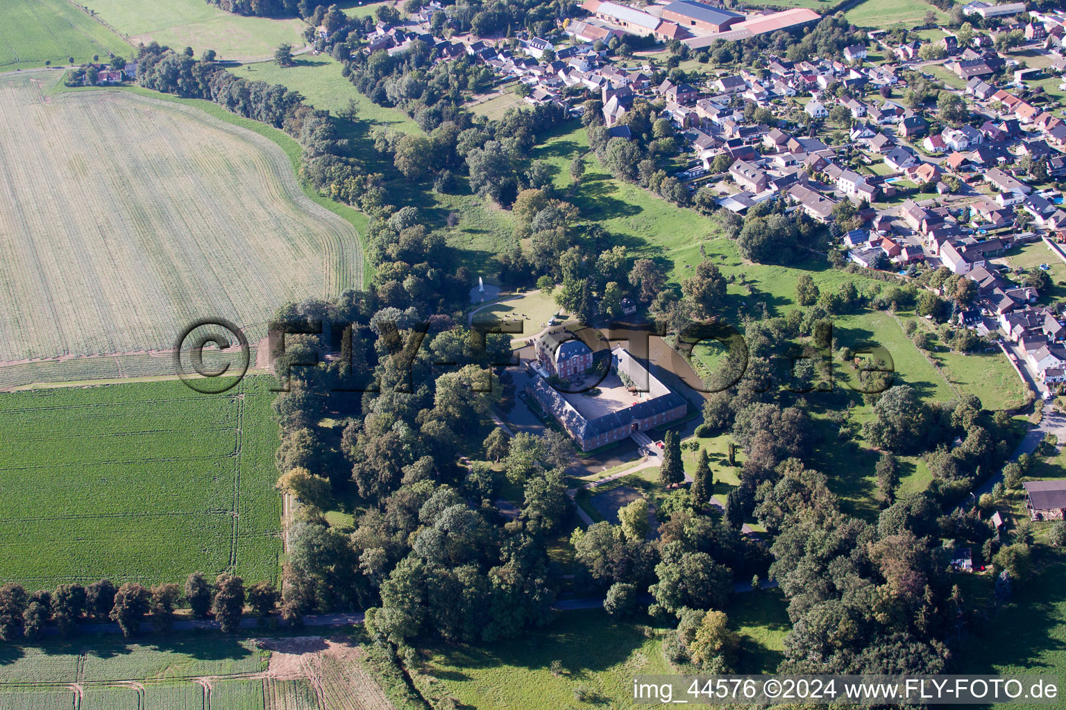 Vue aérienne de Müddersheim dans le département Rhénanie du Nord-Westphalie, Allemagne