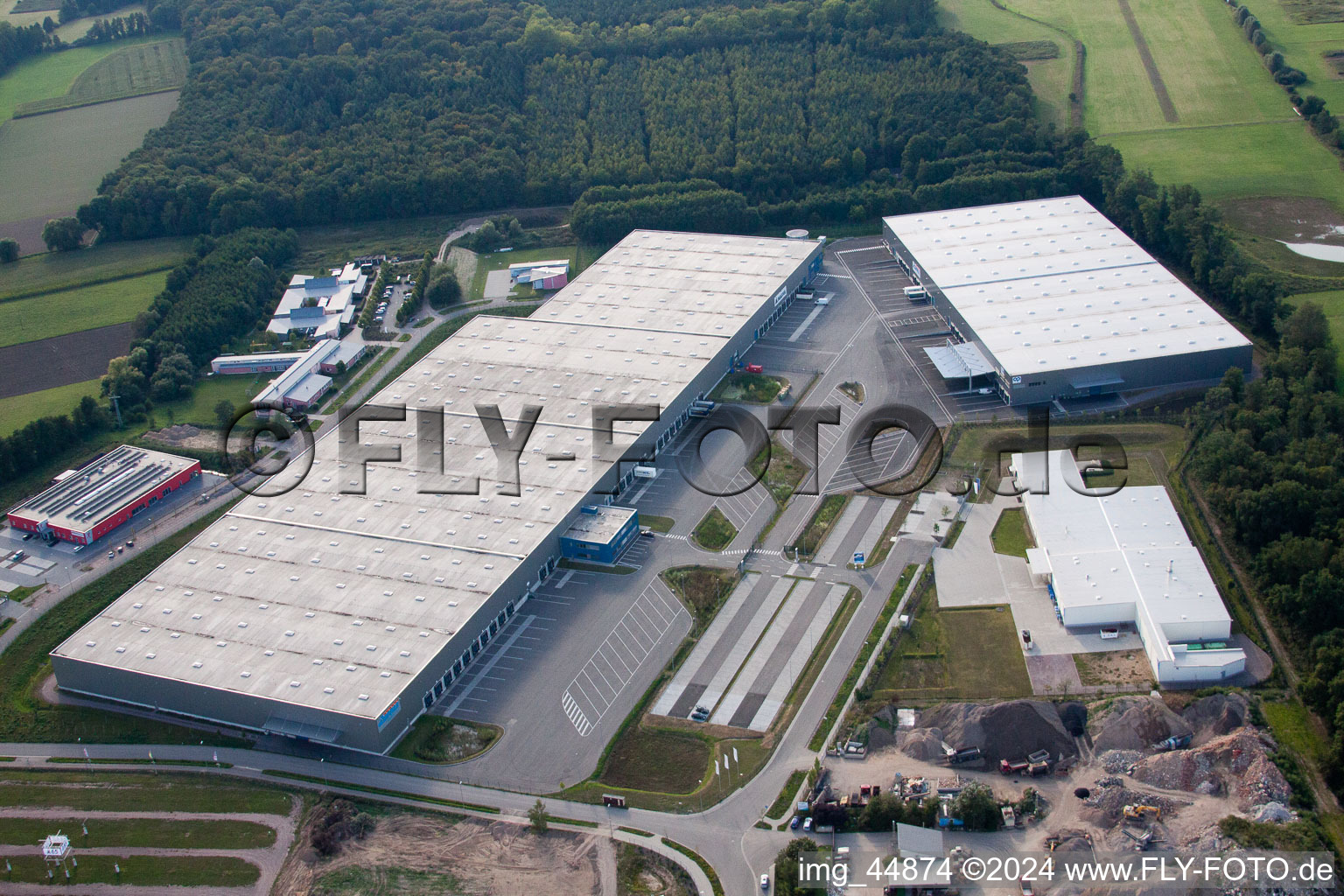 Zone industrielle de Horst à le quartier Minderslachen in Kandel dans le département Rhénanie-Palatinat, Allemagne d'en haut