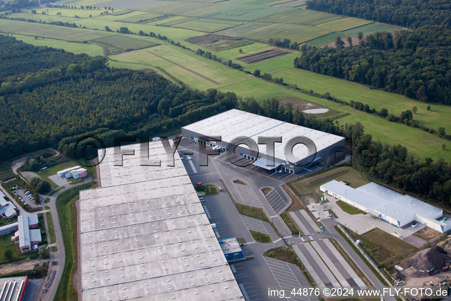 Zone industrielle de Horst à le quartier Minderslachen in Kandel dans le département Rhénanie-Palatinat, Allemagne hors des airs