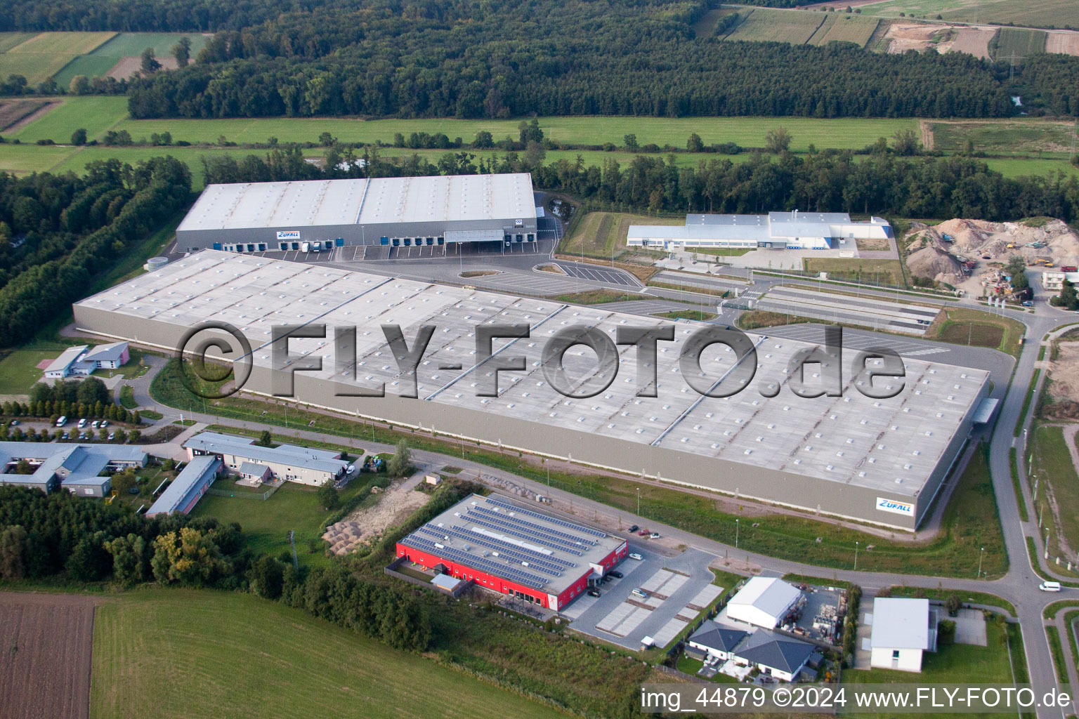 Zone industrielle de Horst à le quartier Minderslachen in Kandel dans le département Rhénanie-Palatinat, Allemagne depuis l'avion