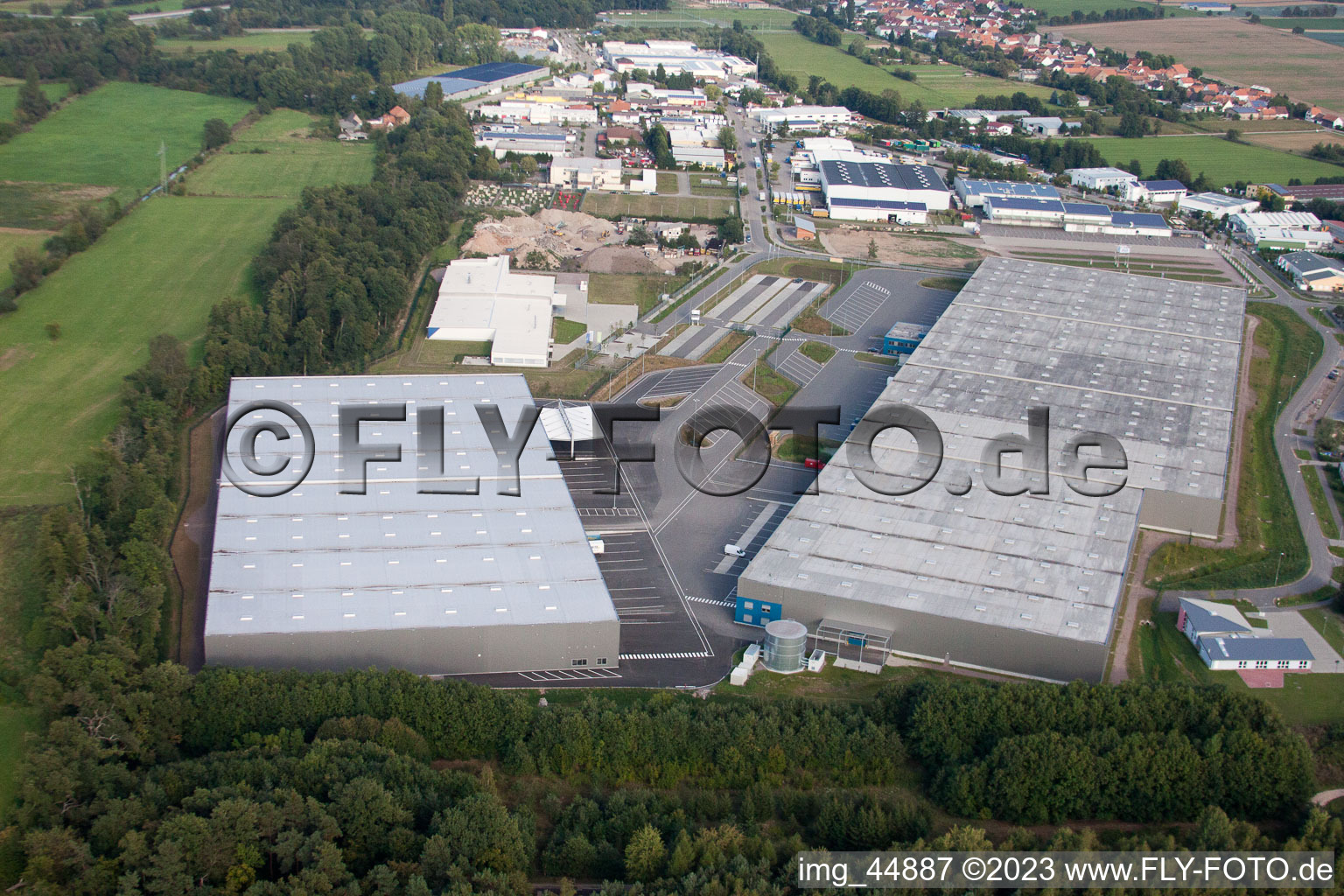 Image drone de Zone industrielle de Horst à le quartier Minderslachen in Kandel dans le département Rhénanie-Palatinat, Allemagne
