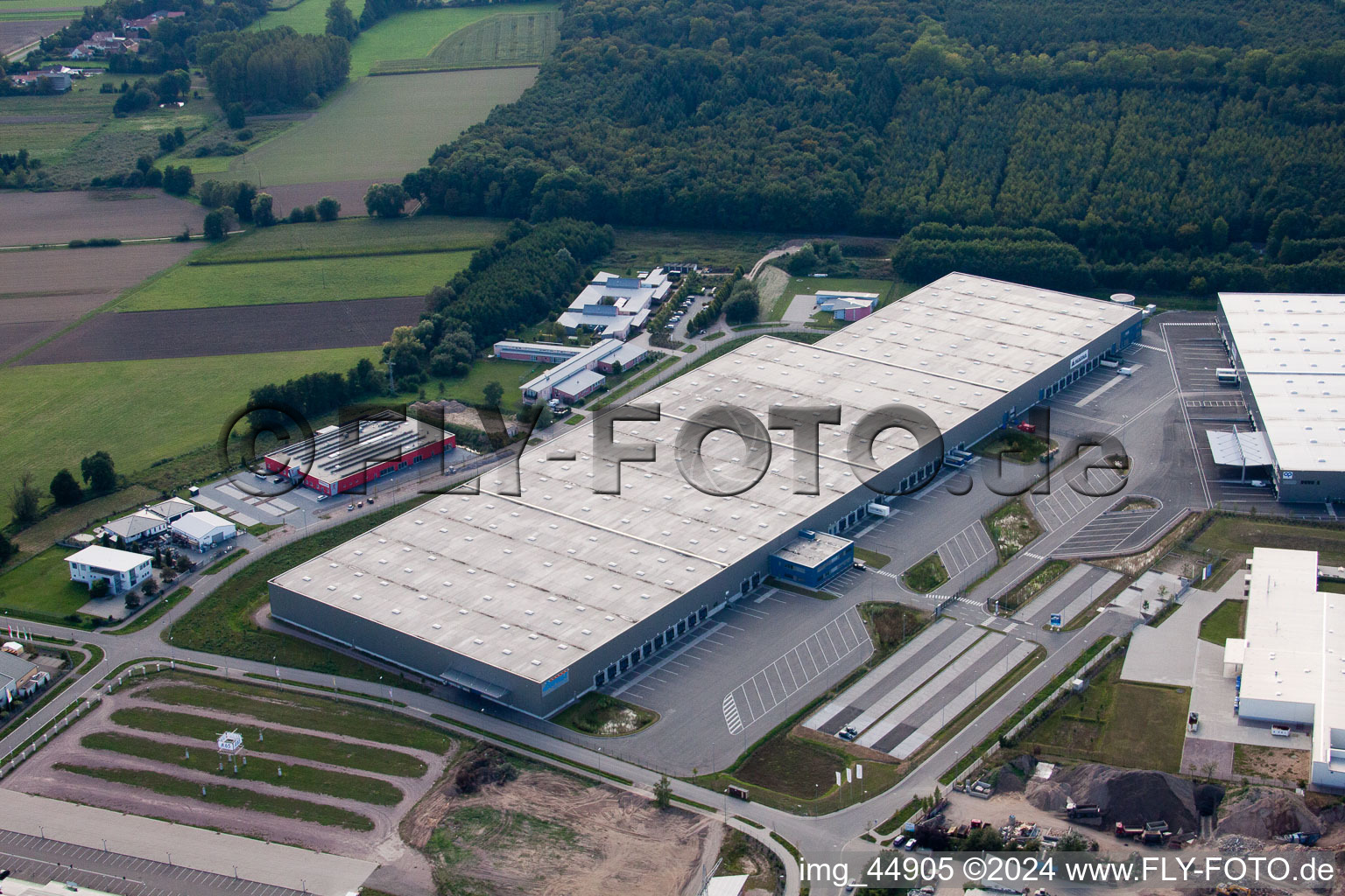 Zone industrielle de Horst à le quartier Minderslachen in Kandel dans le département Rhénanie-Palatinat, Allemagne hors des airs