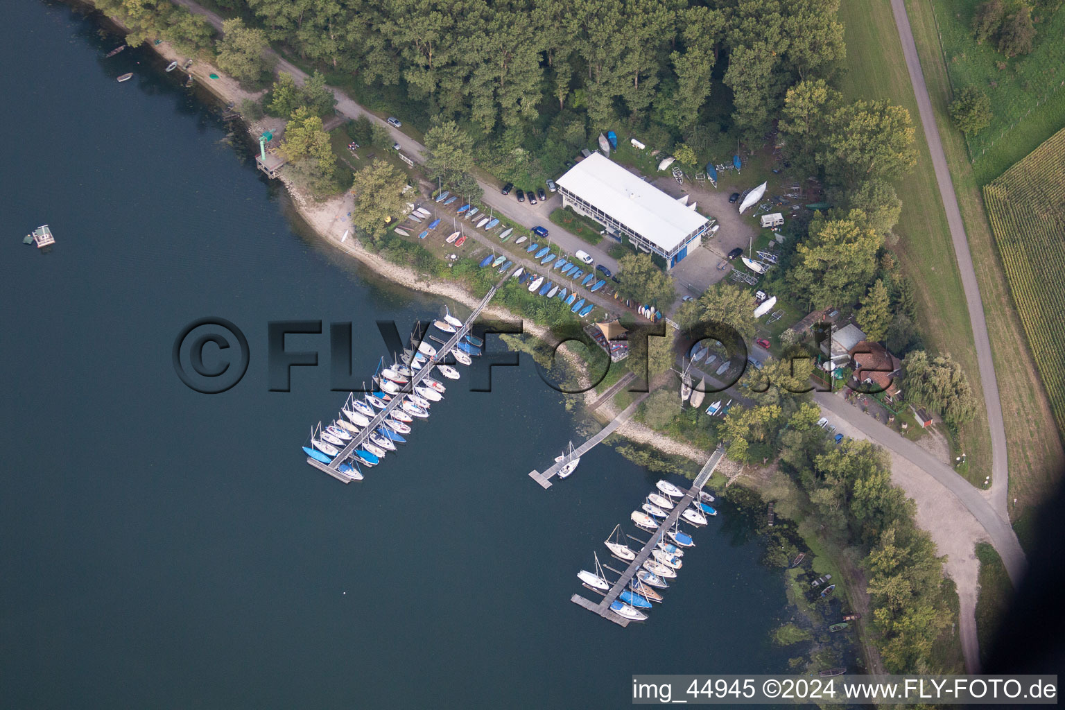 Vue aérienne de Club de voile Wörth eV à le quartier Maximiliansau in Wörth am Rhein dans le département Rhénanie-Palatinat, Allemagne