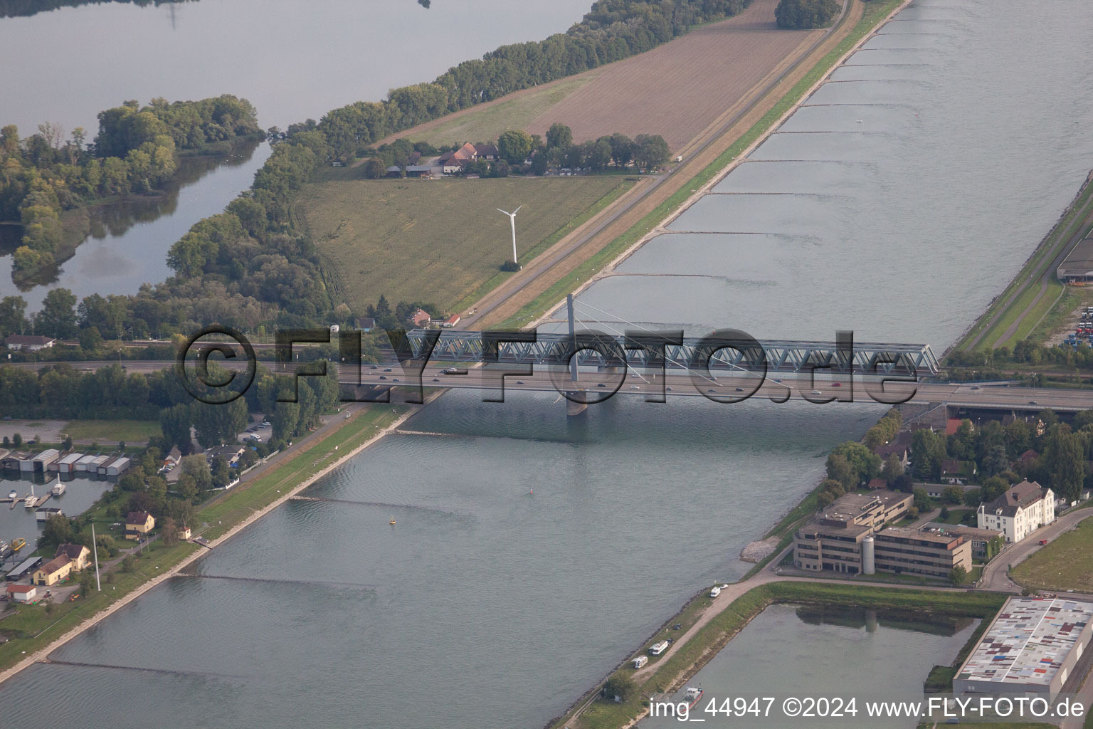 Quartier Maximiliansau in Wörth am Rhein dans le département Rhénanie-Palatinat, Allemagne d'un drone