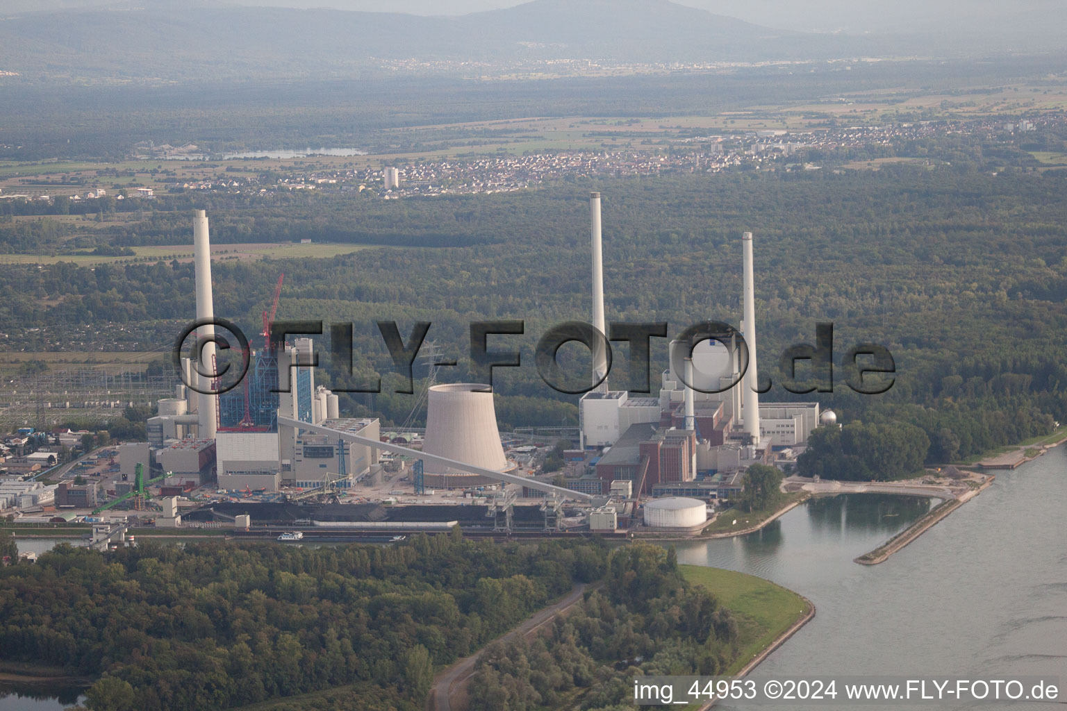 ENBW à le quartier Rheinhafen in Karlsruhe dans le département Bade-Wurtemberg, Allemagne d'en haut