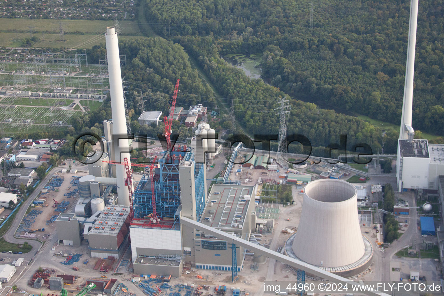 ENBW à le quartier Rheinhafen in Karlsruhe dans le département Bade-Wurtemberg, Allemagne vue du ciel