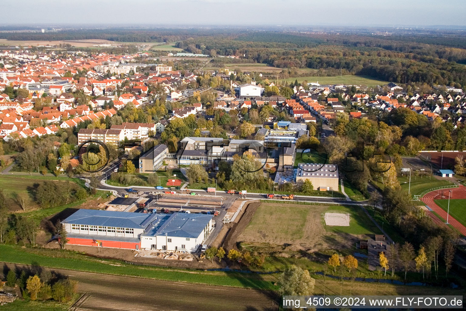 Salle polyvalente à Kandel dans le département Rhénanie-Palatinat, Allemagne vue d'en haut