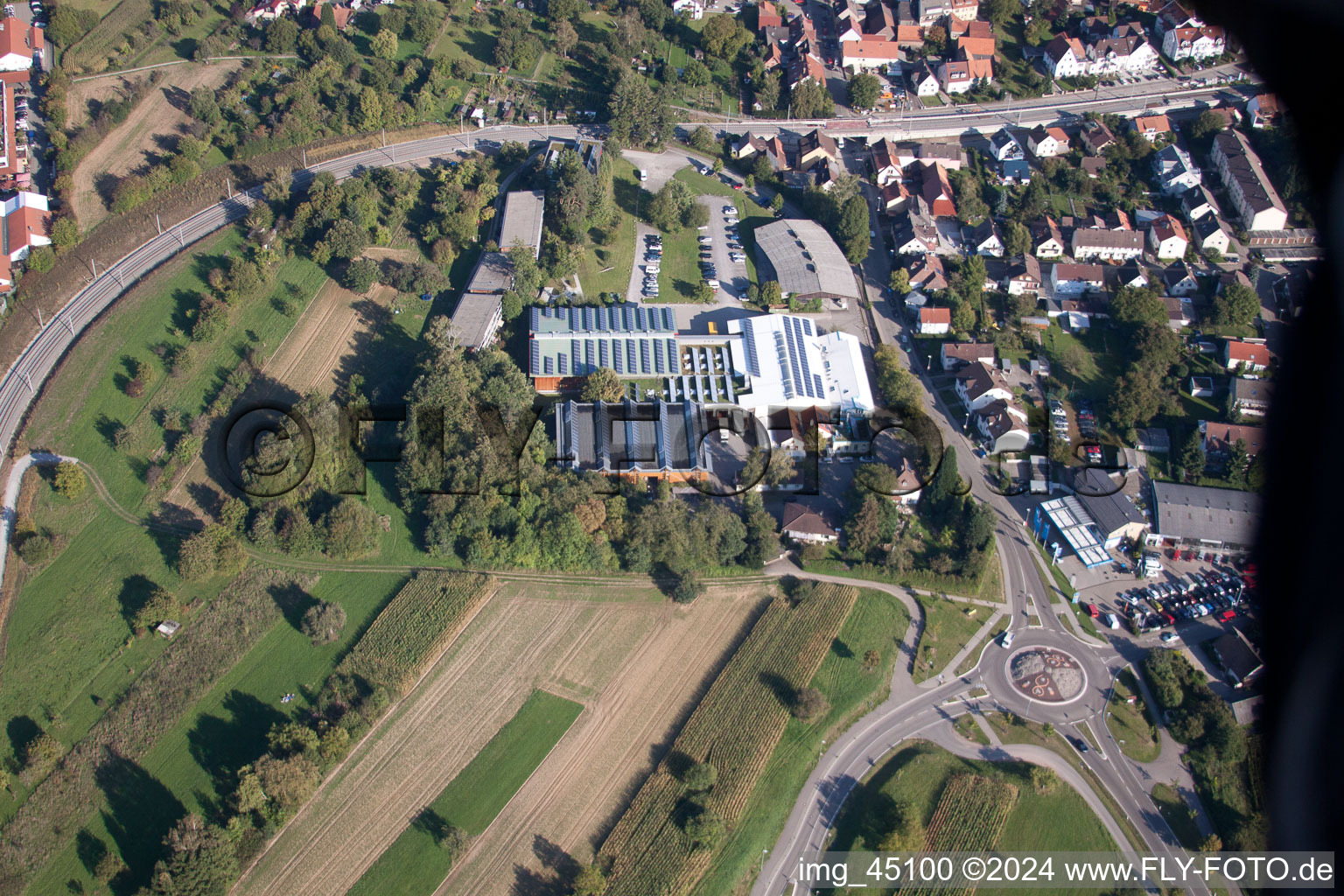 Vue aérienne de Polytec PT à le quartier Langensteinbach in Karlsbad dans le département Bade-Wurtemberg, Allemagne