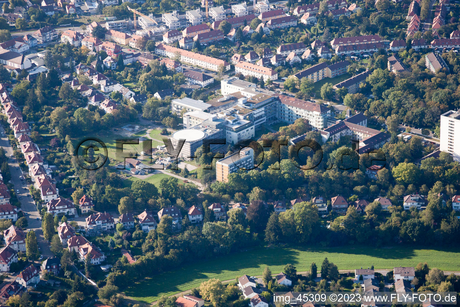 Quartier Rüppurr in Karlsruhe dans le département Bade-Wurtemberg, Allemagne d'un drone