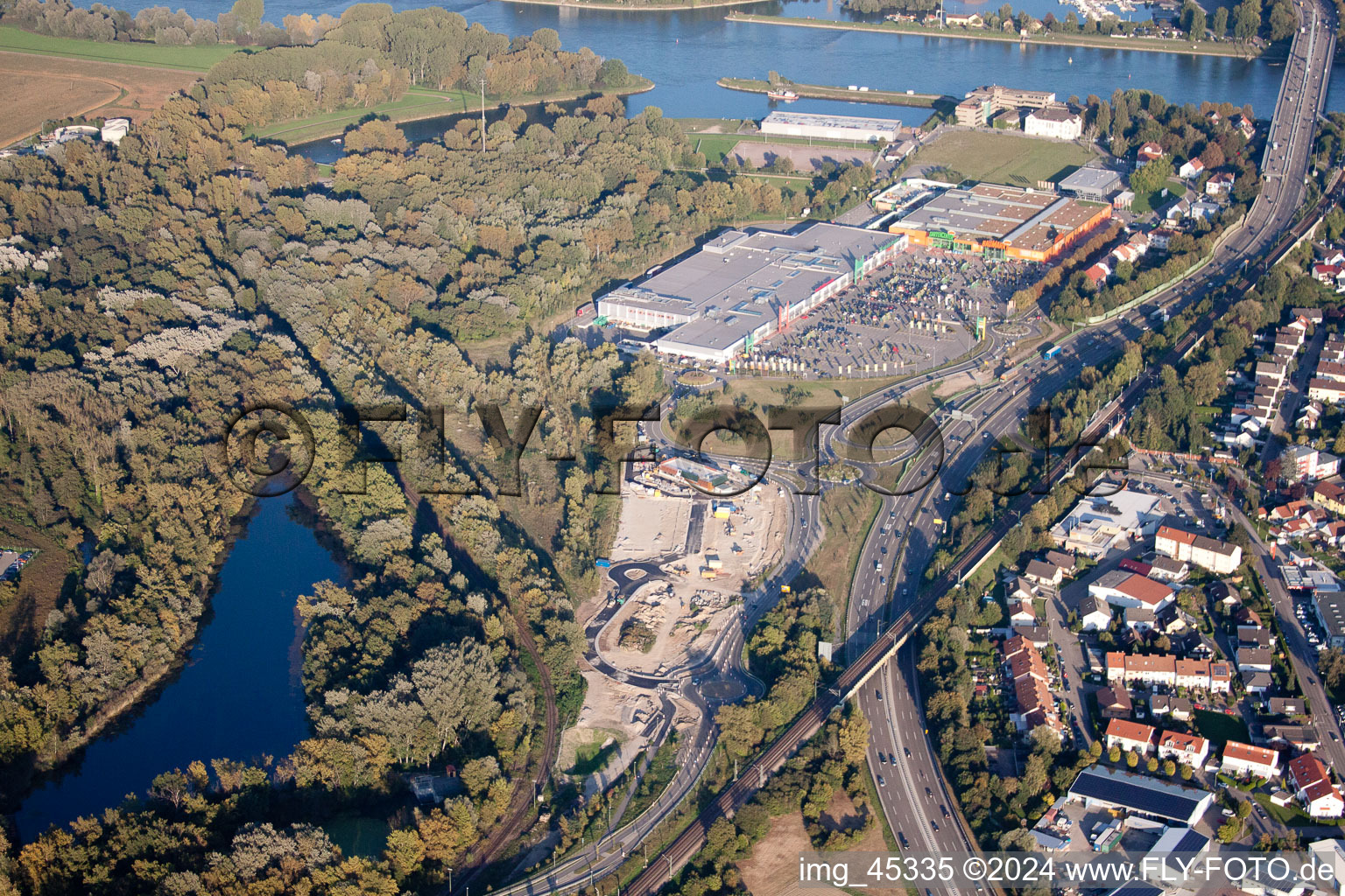 Quartier Maximiliansau in Wörth am Rhein dans le département Rhénanie-Palatinat, Allemagne d'en haut