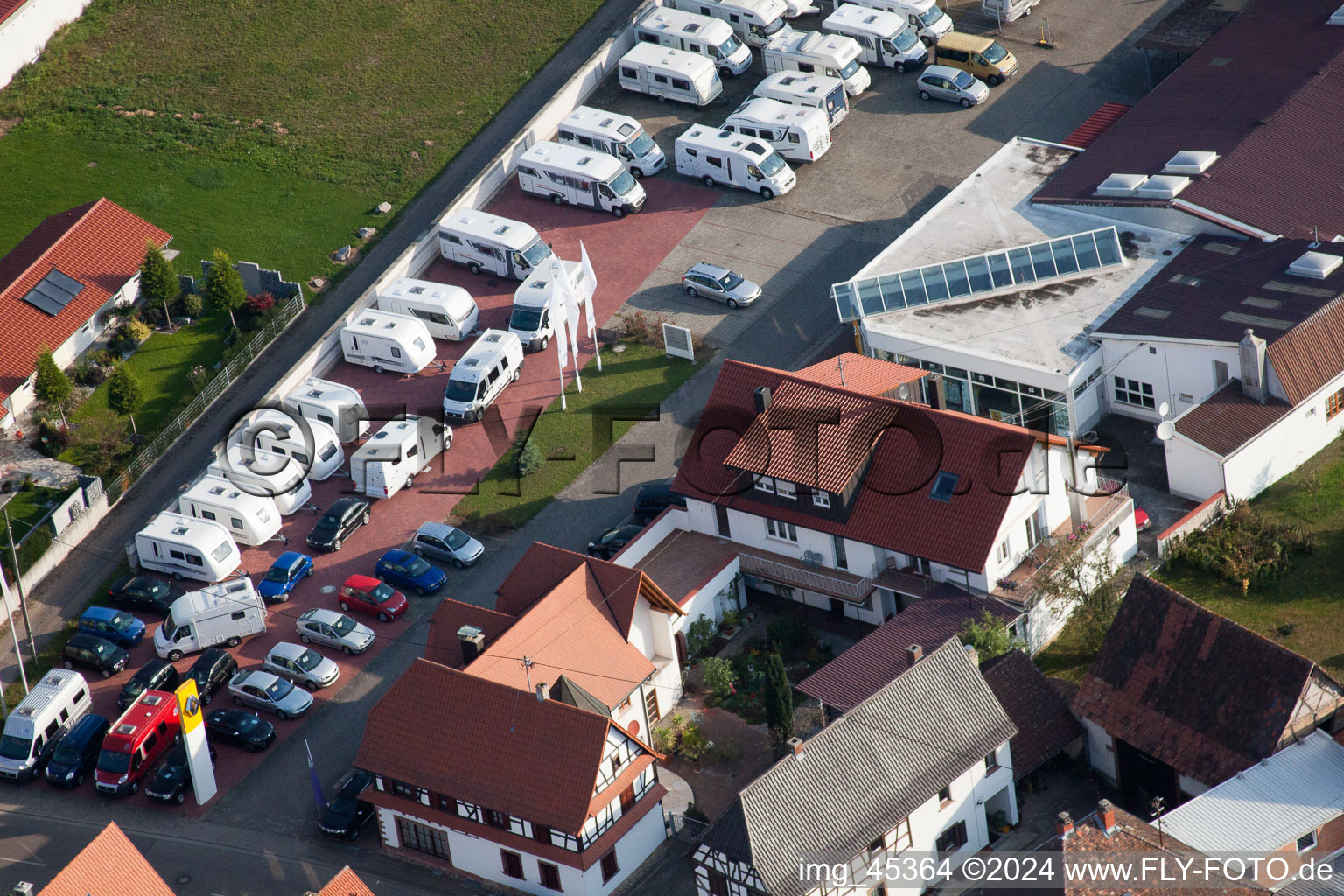 Vue aérienne de Minfeld dans le département Rhénanie-Palatinat, Allemagne